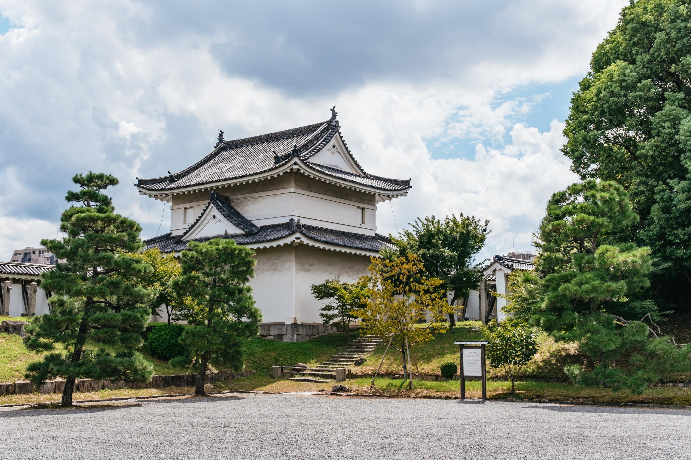 Kyoto in a Day: Bamboo Grove, Nijo Castle & Fushimi Inari Bus Tour