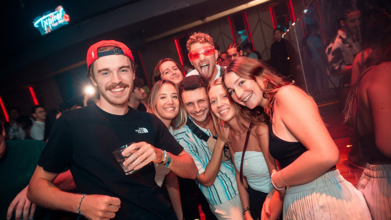Bangkok Nightlife Pub Crawl: Speakeasy, Rooftops & VIP Club Access