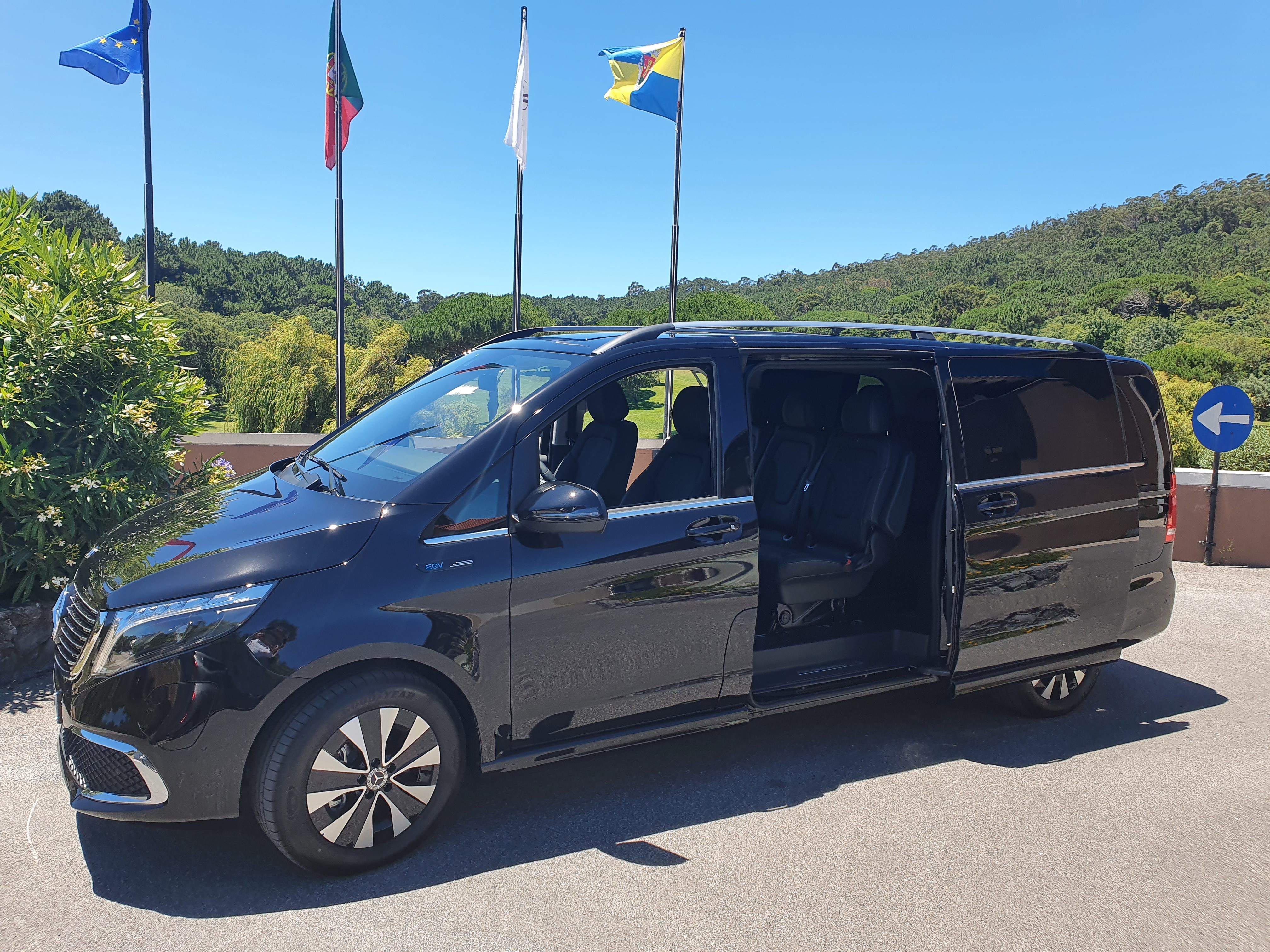 Private Airport Transfer: Lisbon to Cascais or Estoril