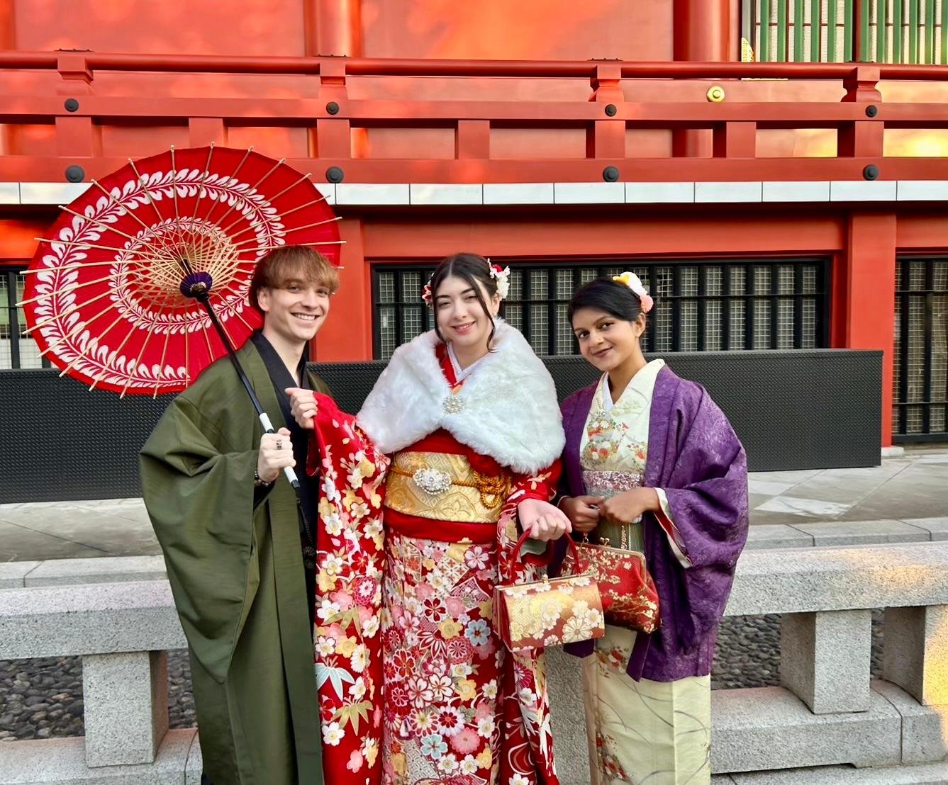 Asakusa Kimono Rental – Full-Day Traditional Dress Experience