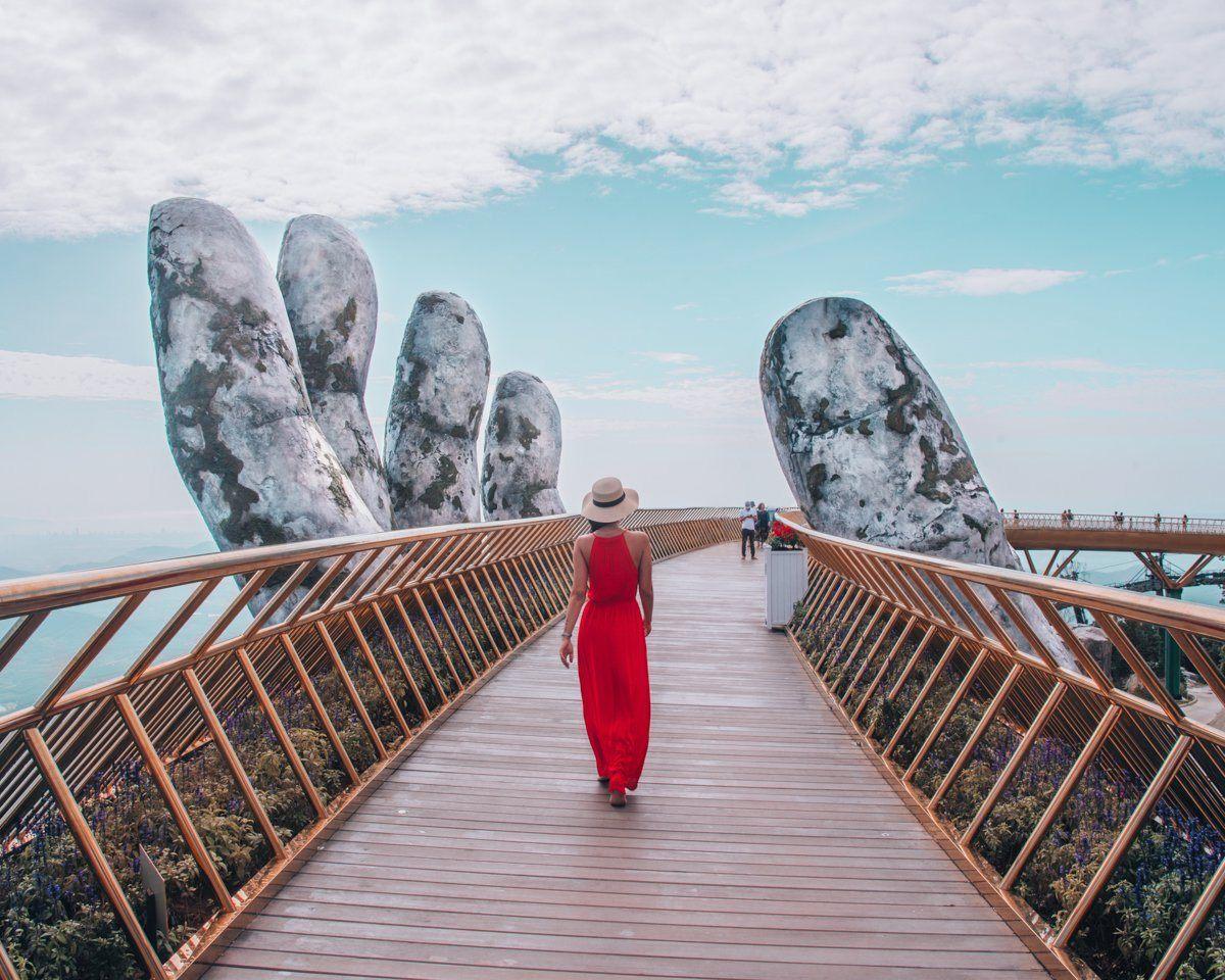 Private Car Tour: Golden Bridge, Lady Buddha & Marble Mountains