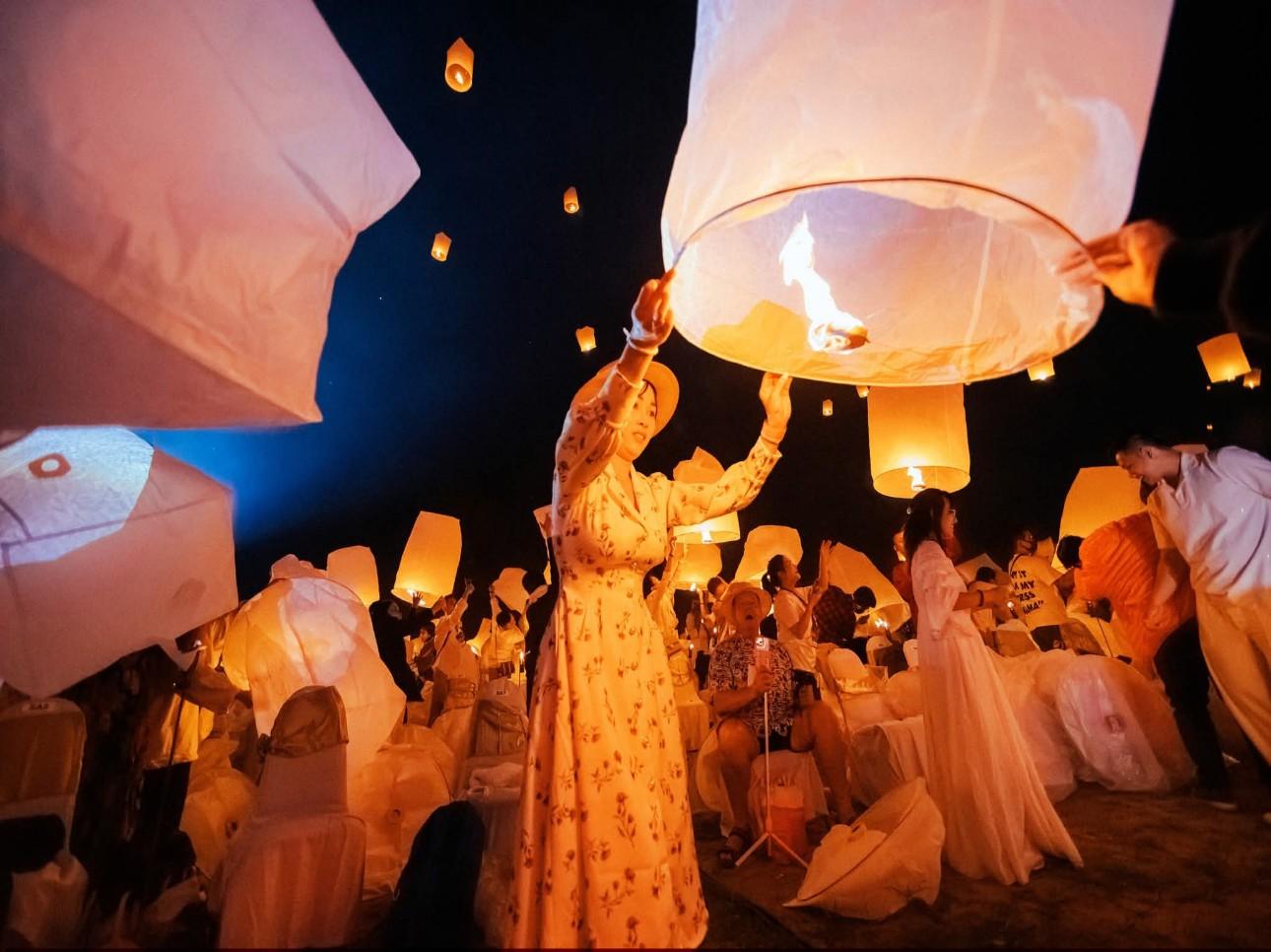 Amazing Lanna Sky Lantern Festival with Transfers