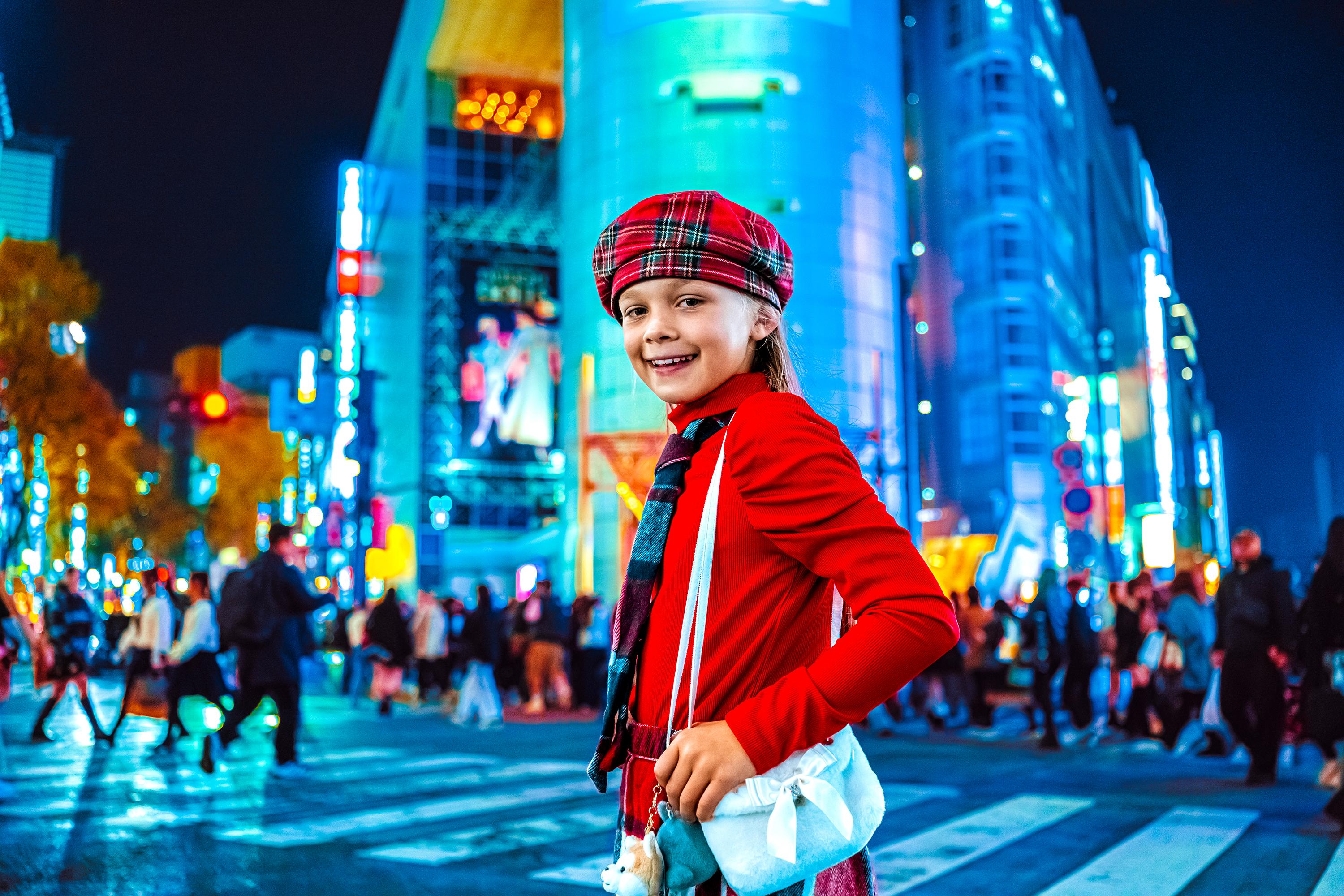 Tokyo Neon Photo Session w English Speaking Photographer