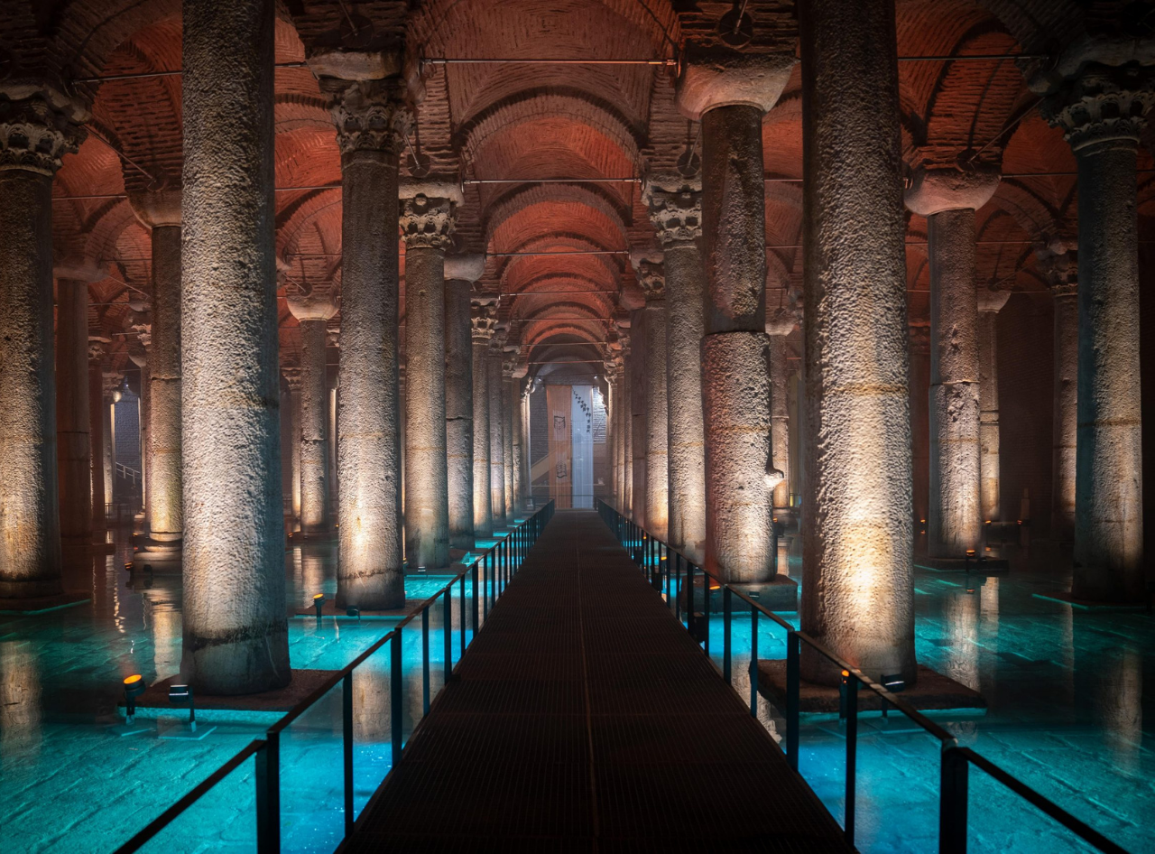 Istanbul Essential History Combo: Hagia Sophia, Topkapi & Cistern