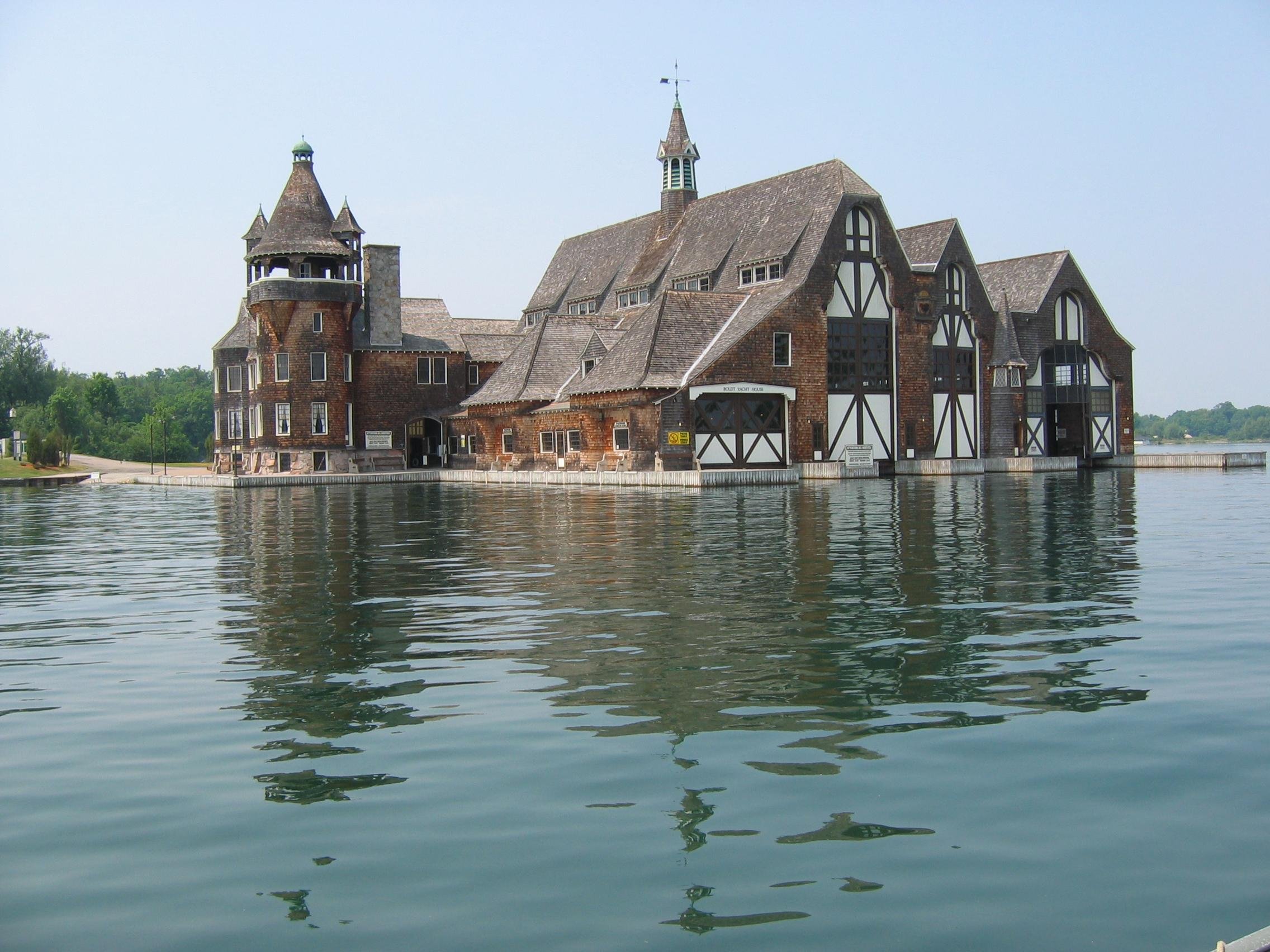 Alexandria Bay: Boldt Castle & Yacht House Entry Ticket