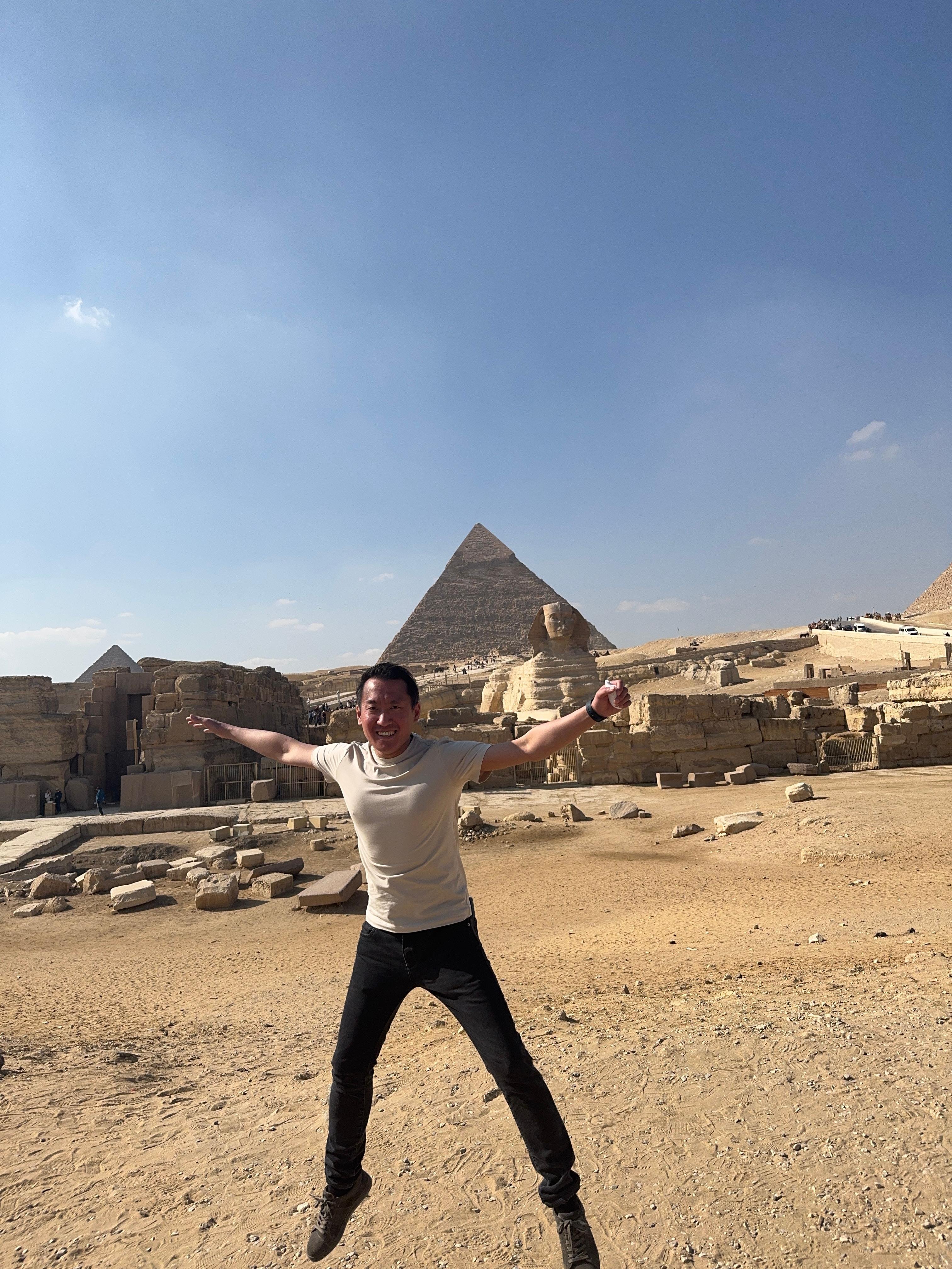 Private Giza Pyramids & Grand Egyptian Museum Tour
