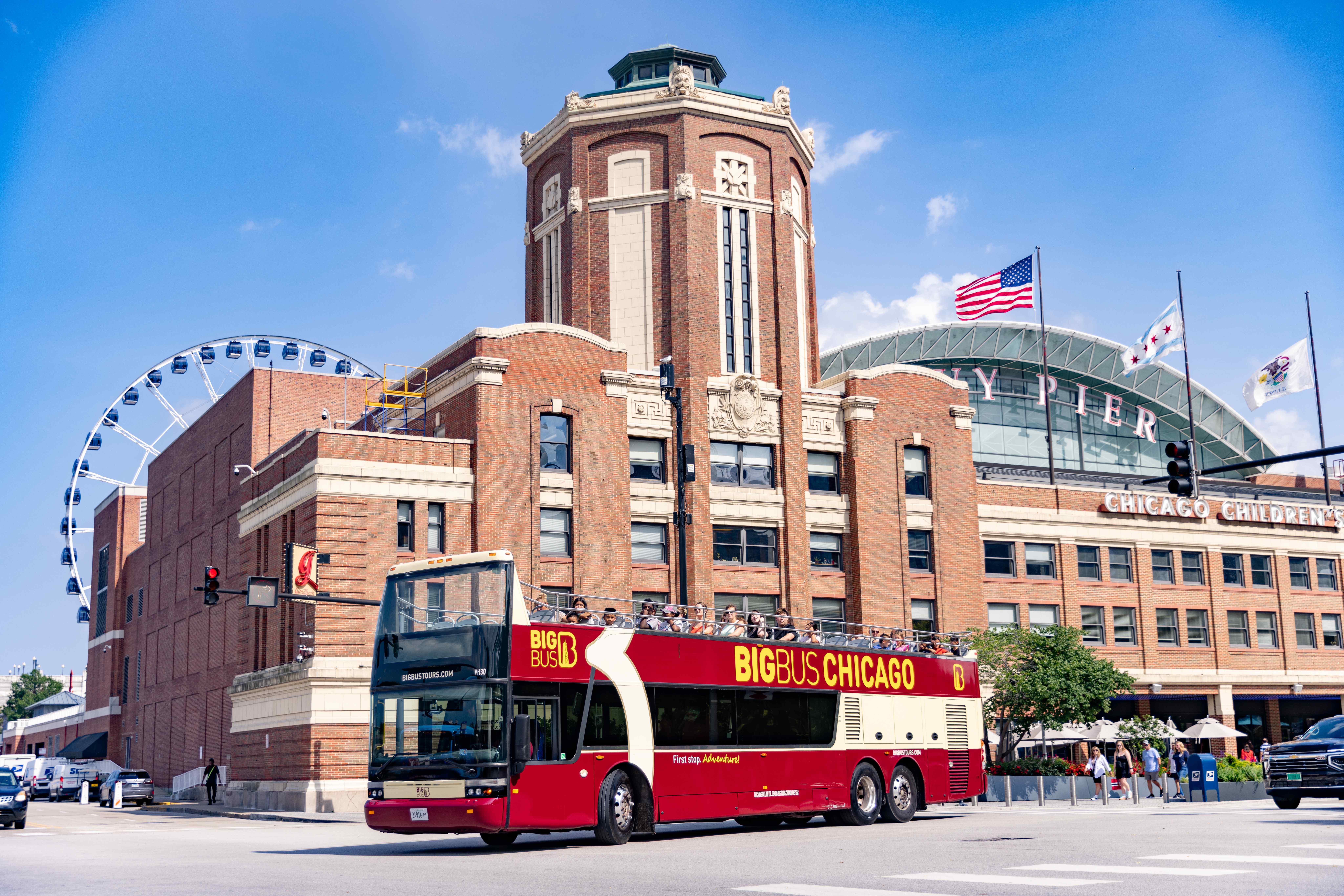 Chicago: Hop-on Hop-off Open-Top Bus Tour