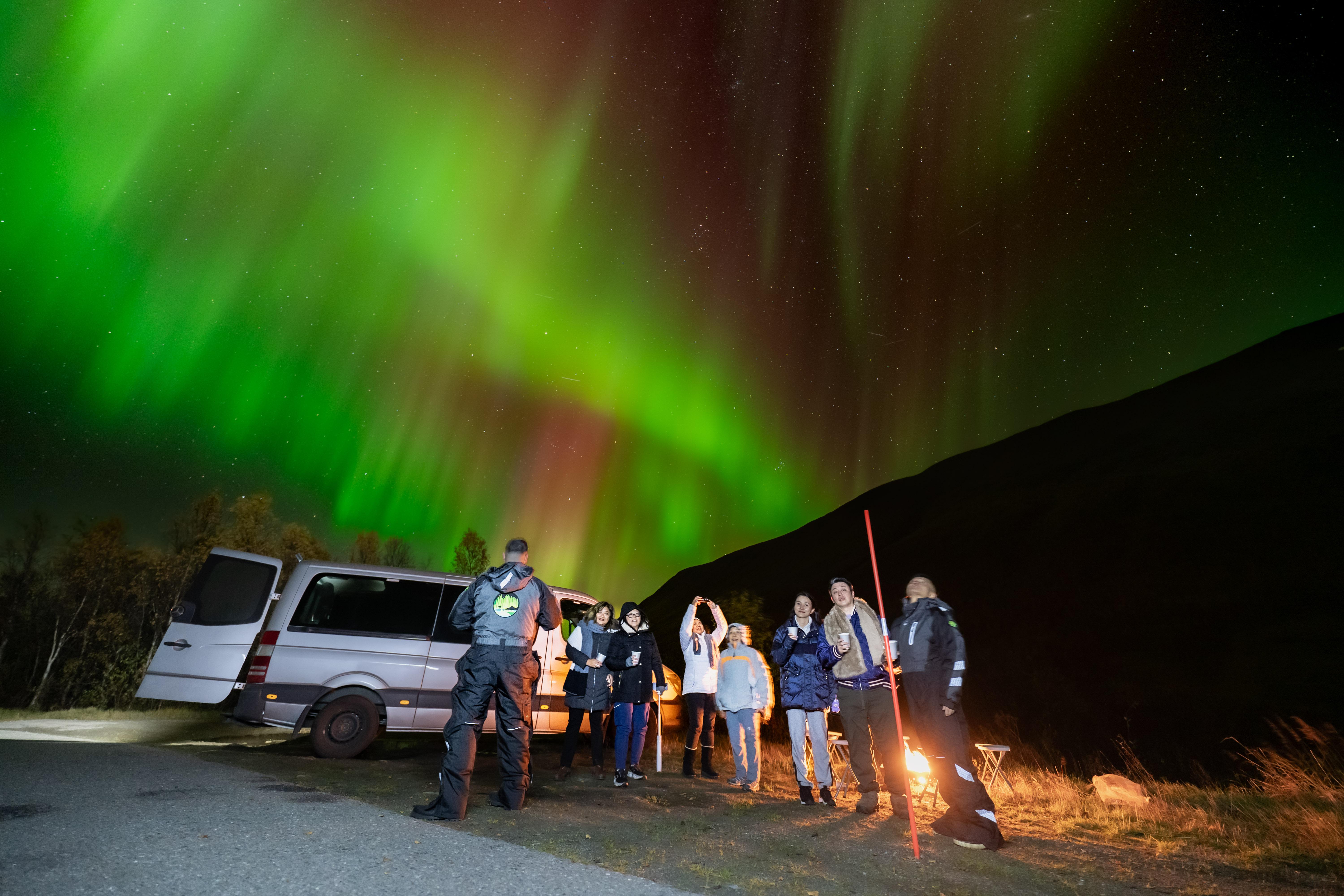 Premium Aurora Hunt in Small Group – Max 8 Guests