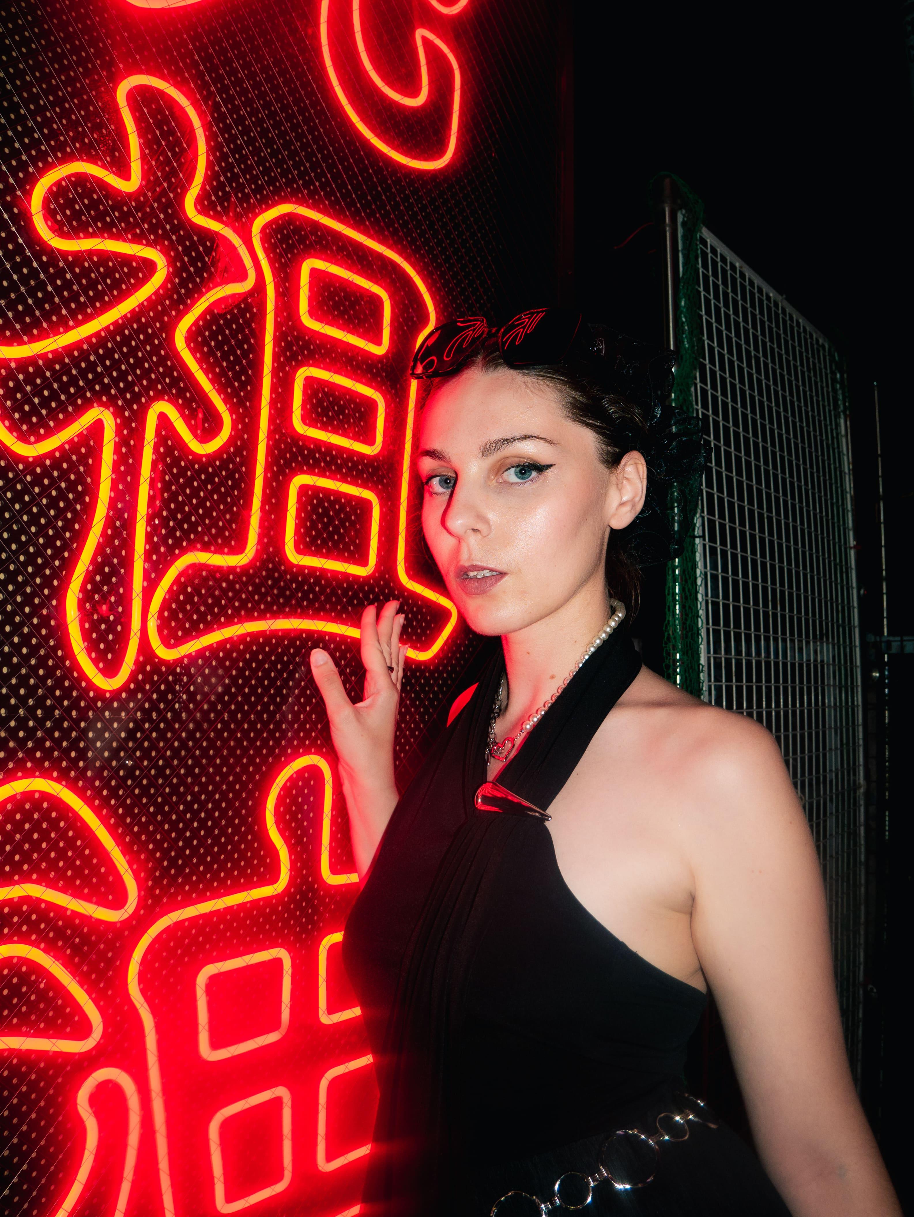 Tokyo: Private Shibuya Photoshoot with a Local Photographer