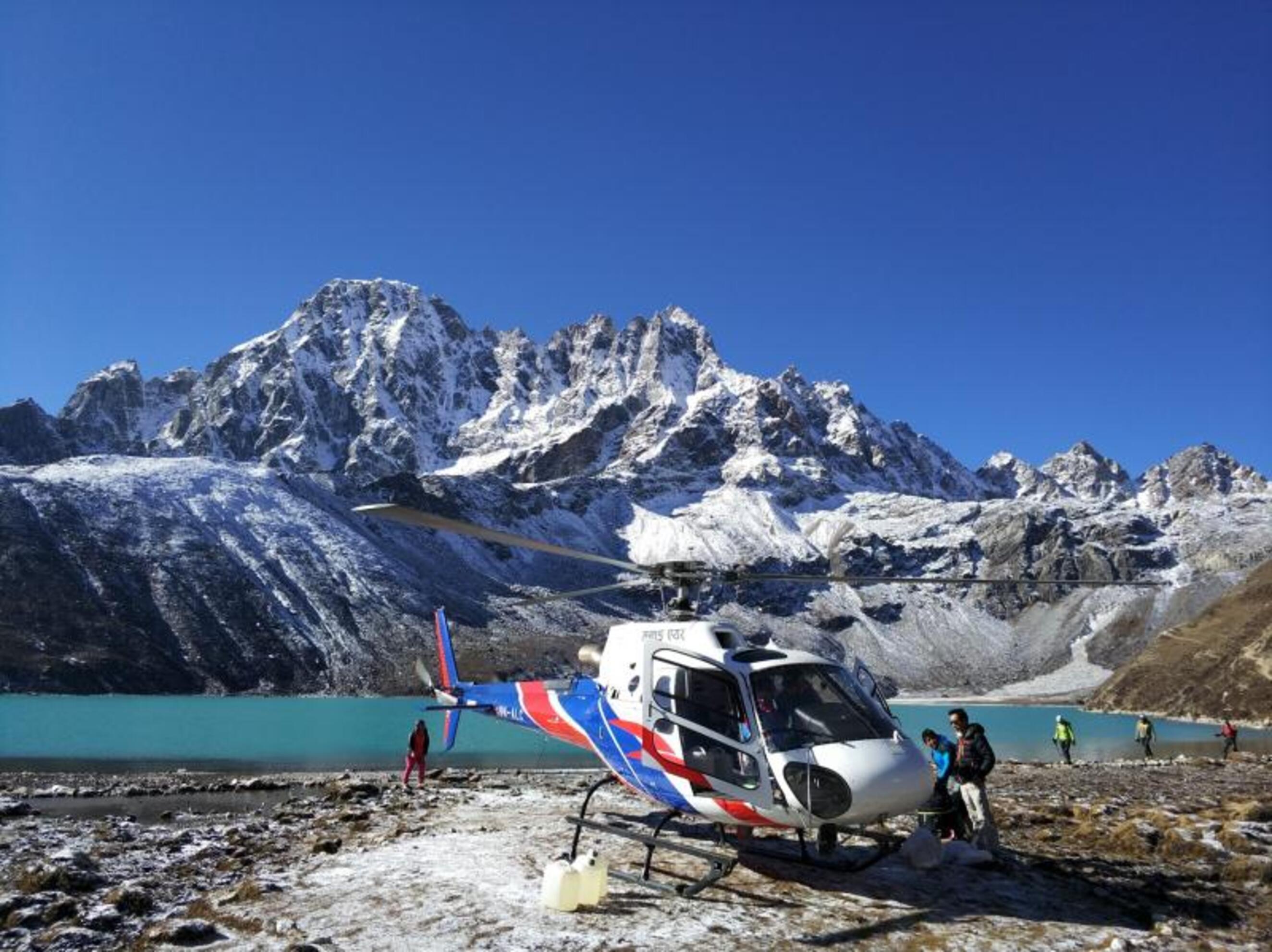 Everest Base Camp Luxury Helicopter Tour from Kathmandu