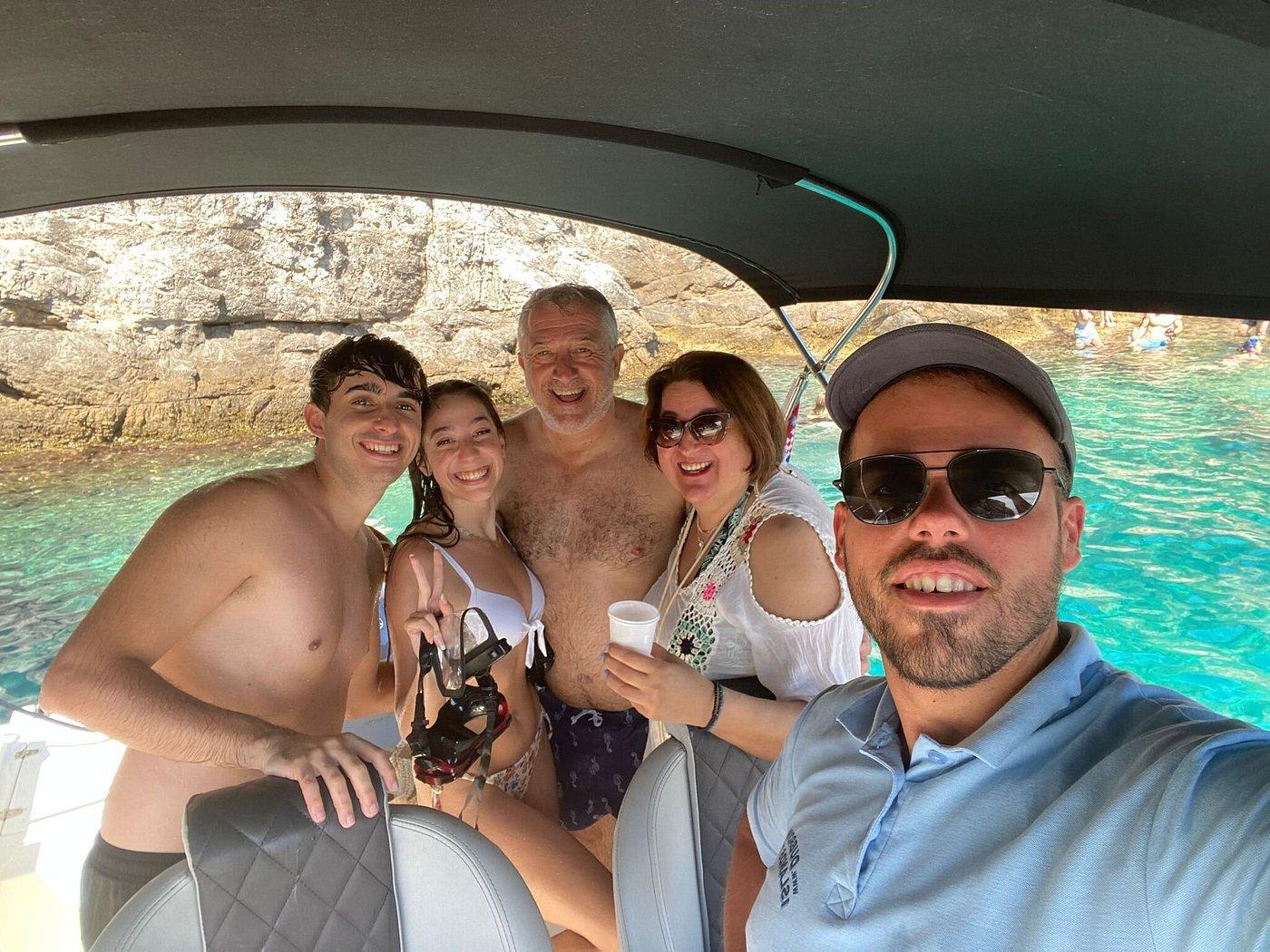 Dubrovnik: Elaphiti Islands Speedboat Tour with Blue Cave & Sunj Beach