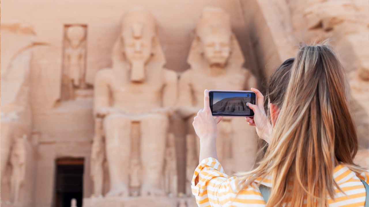 Aswan: Abu Simbel & Nefertari Temple Express Air Tour