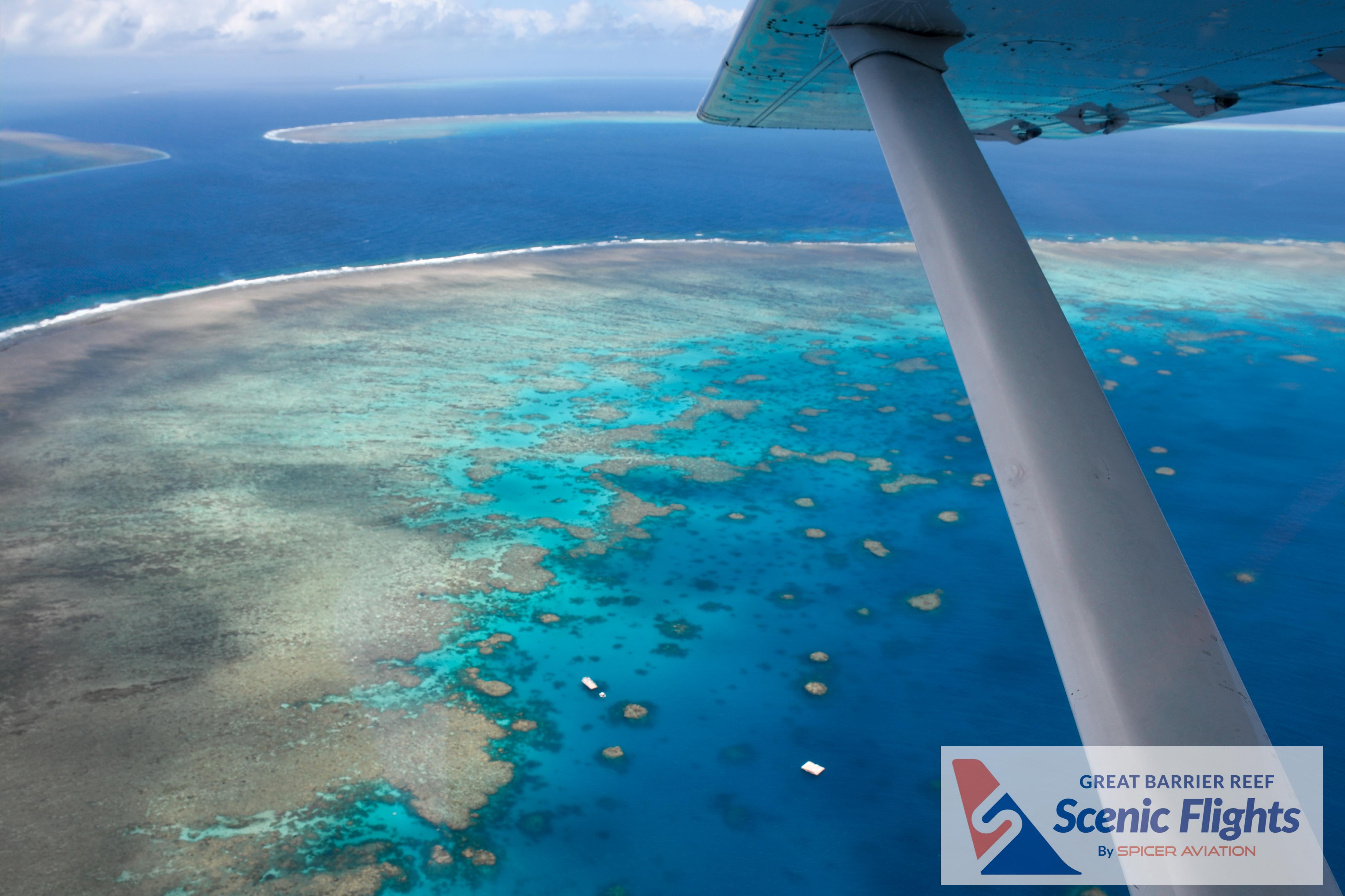 Great Barrier Reef scenic flight from Cairns — photo 4