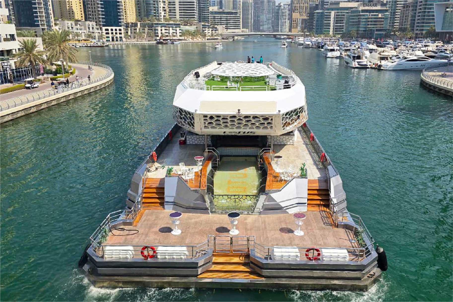 Dubai Mega Yacht Dinner Cruise with Buffet