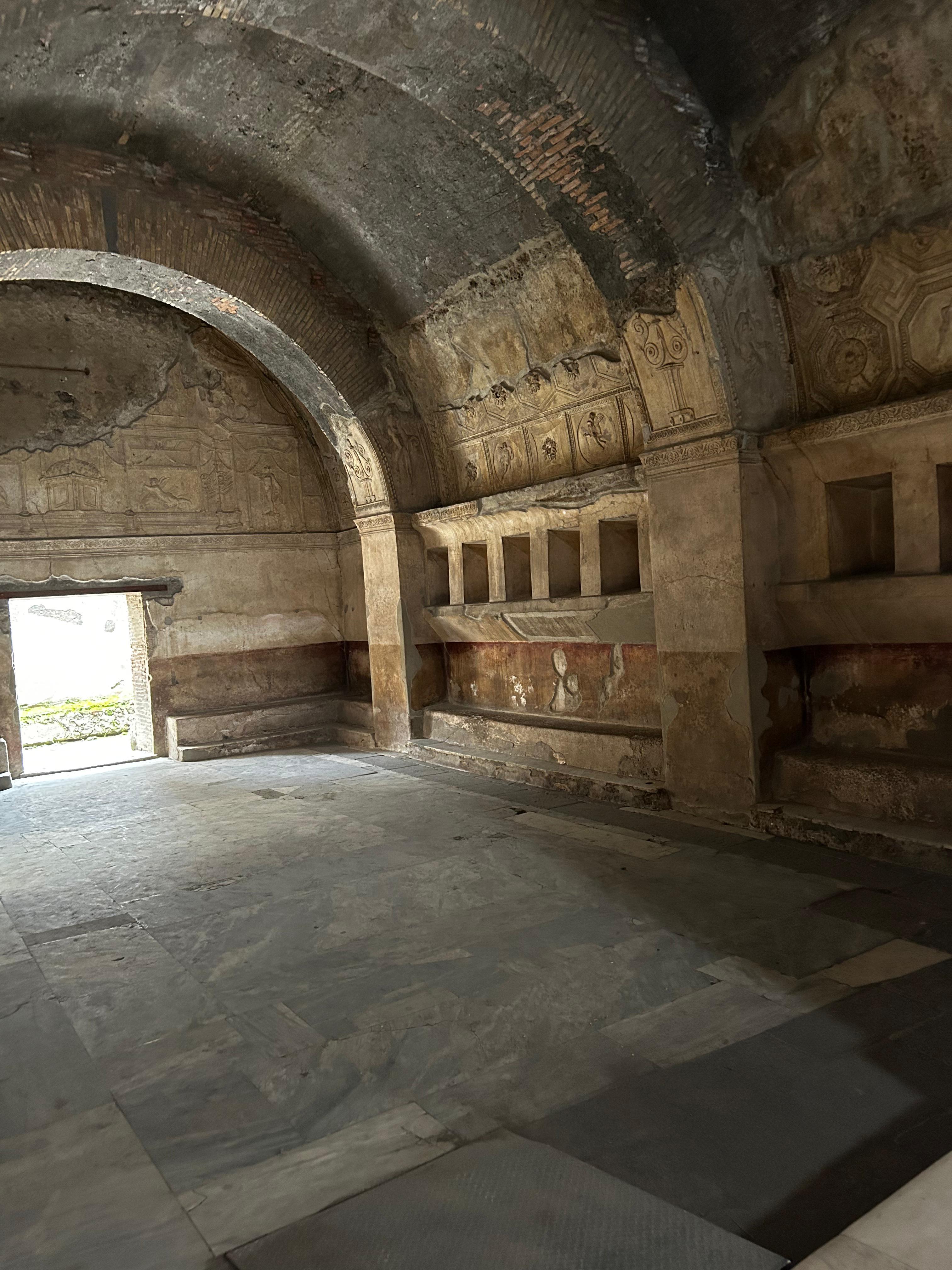 Pompeii Private Walking Tour with Skip-the-Line Access