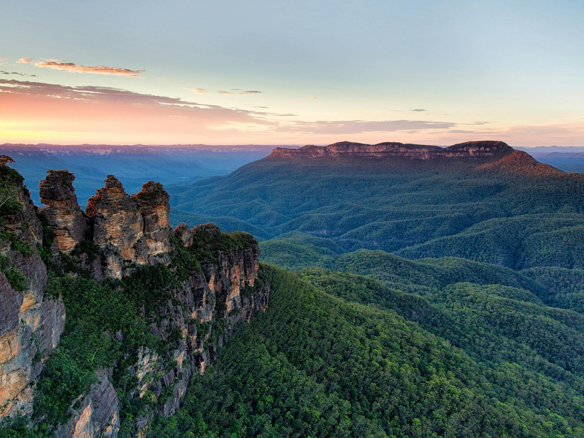 Blue Mountains & Sydney Zoo Small Group Adventure