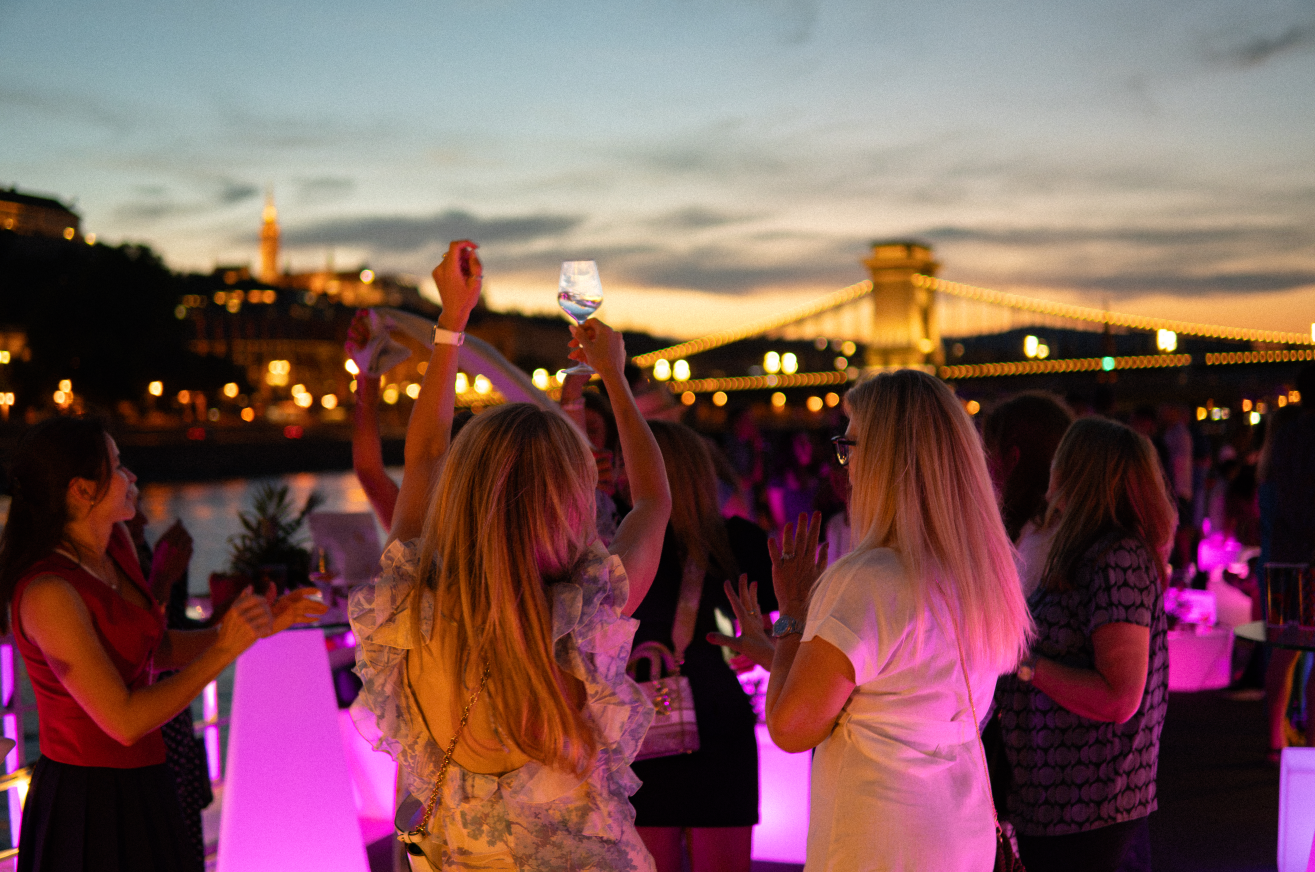 Unlimited Prosecco & Aperol Danube Cruise, Rooftop Terrace