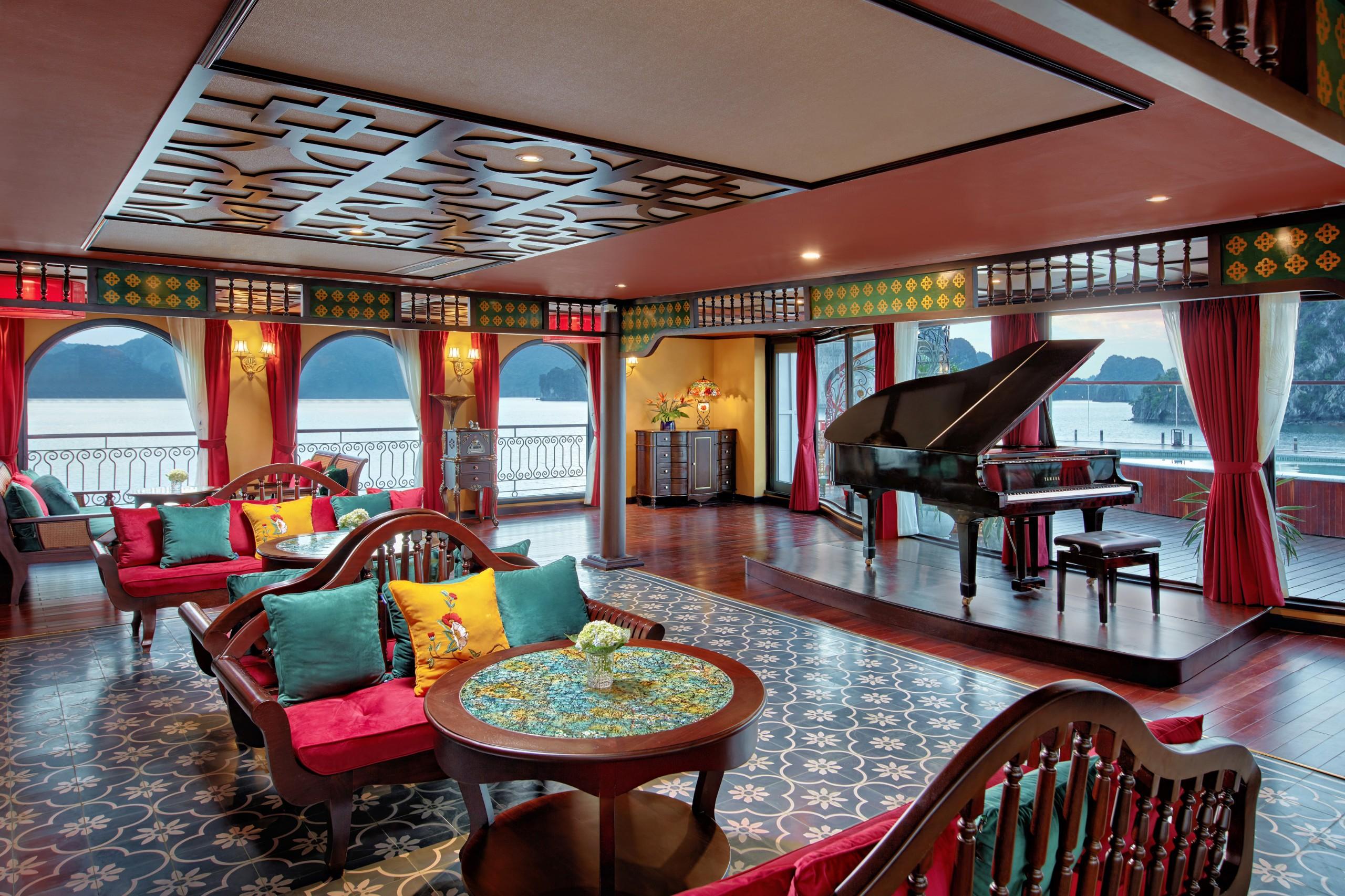 Ha Long Bay 3-Day Luxury Cruise aboard Indochine Premium
