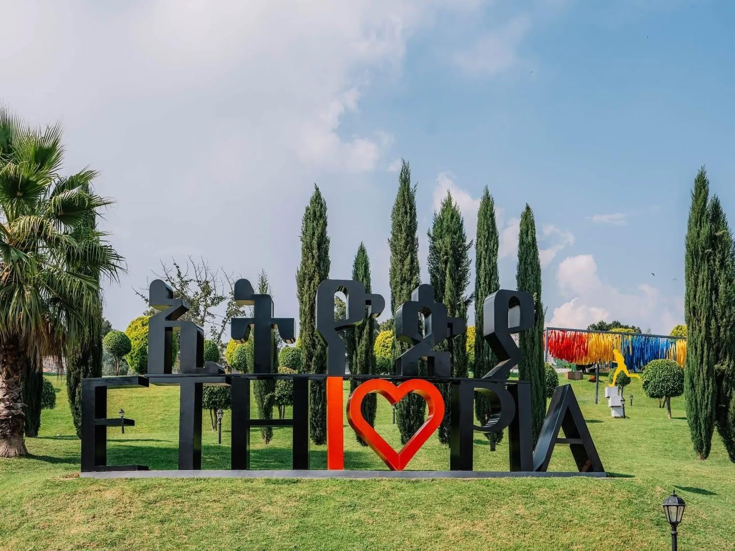 Addis Ababa Layover: Imperial Palace, Market & Coffee Culture
