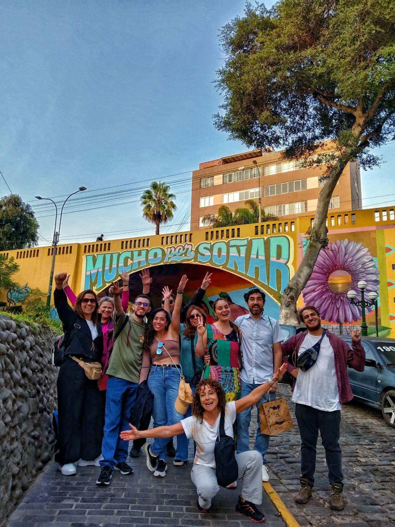 Barranco Walking Tour: Street Art & Coastal Views
