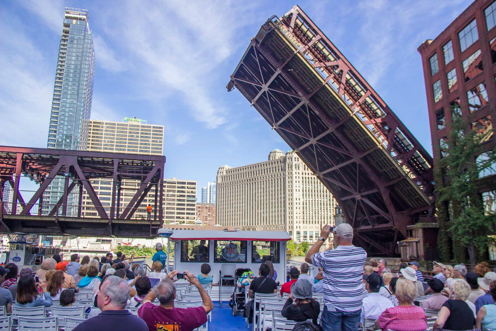 Chicago architecture cruise — Chicago River and skyline — image 23