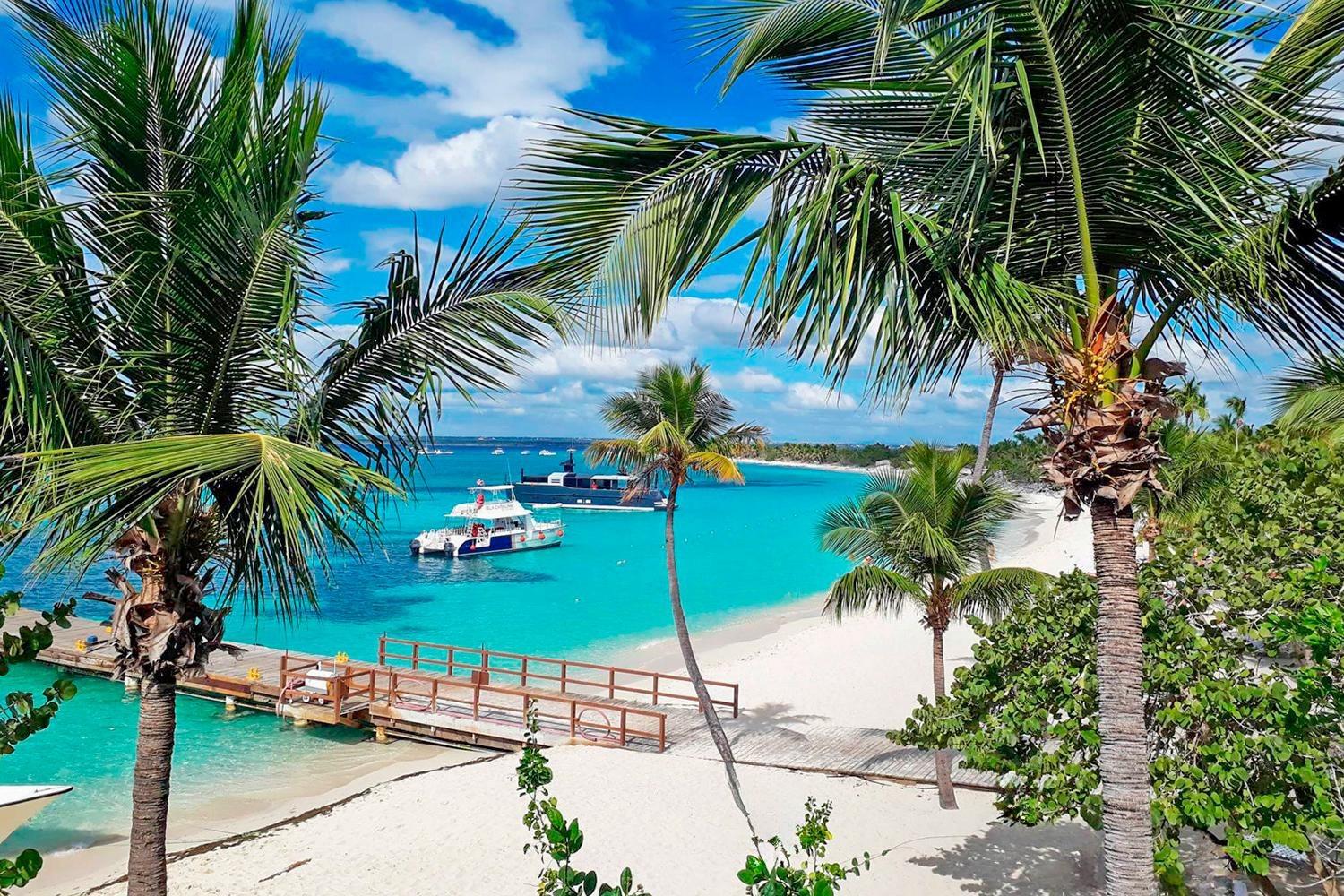 Catalina Island Snorkeling & Beach Day from Punta Cana