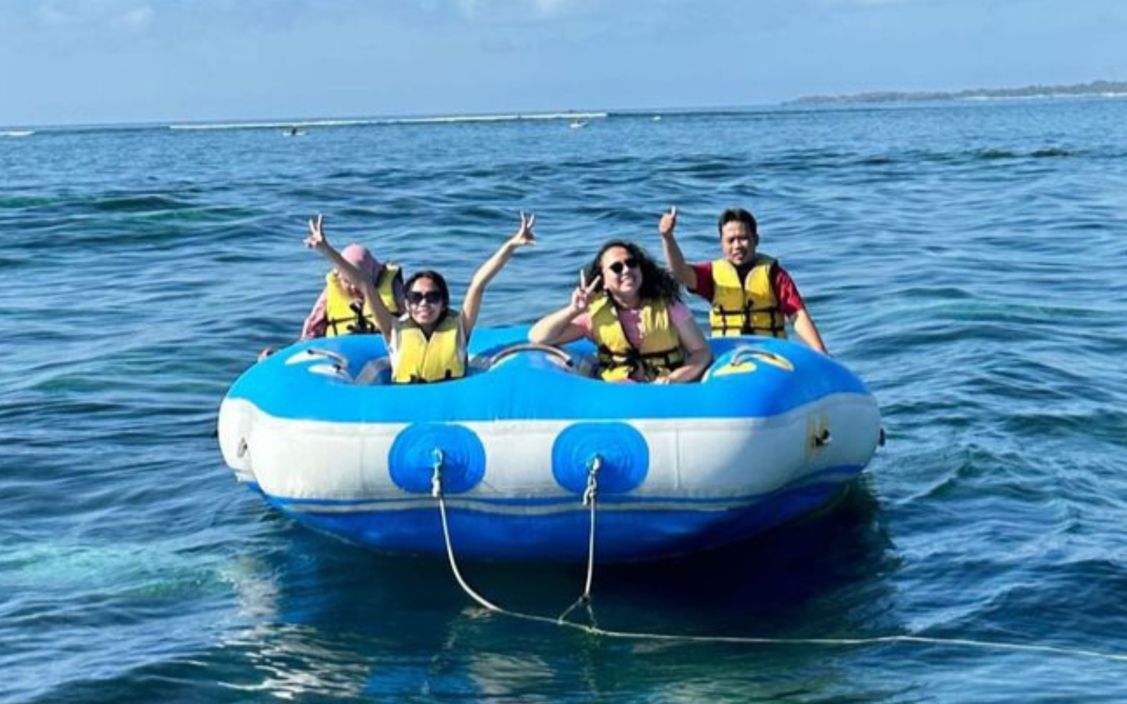 Tanjung Benoa Triple Watersport Adventure: Parasailing, Jet Ski & Rolling Donut