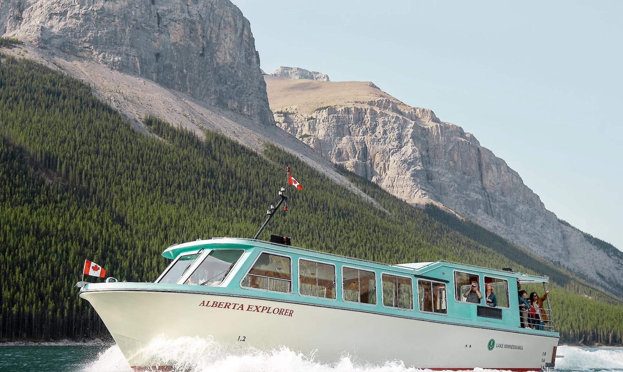 Banff with Gondola, Minnewanka Cruise, Hot Spring & 3 Lakes