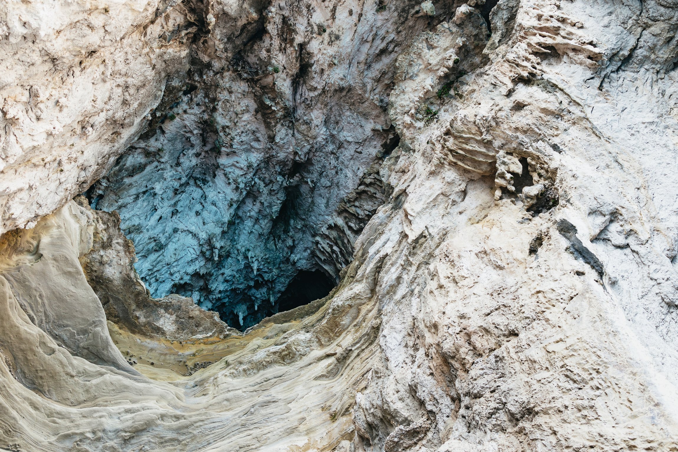 Capri Coastal Boat Tour with Grottos