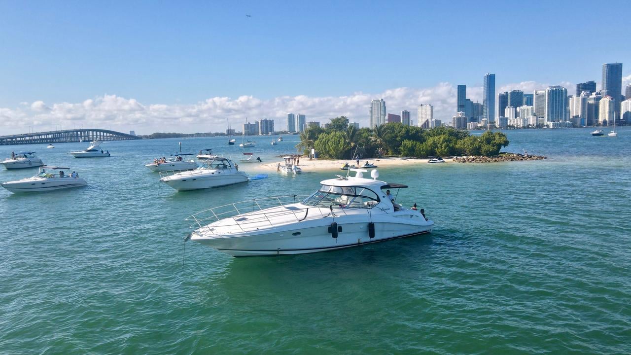 Private Yacht Charter in Miami