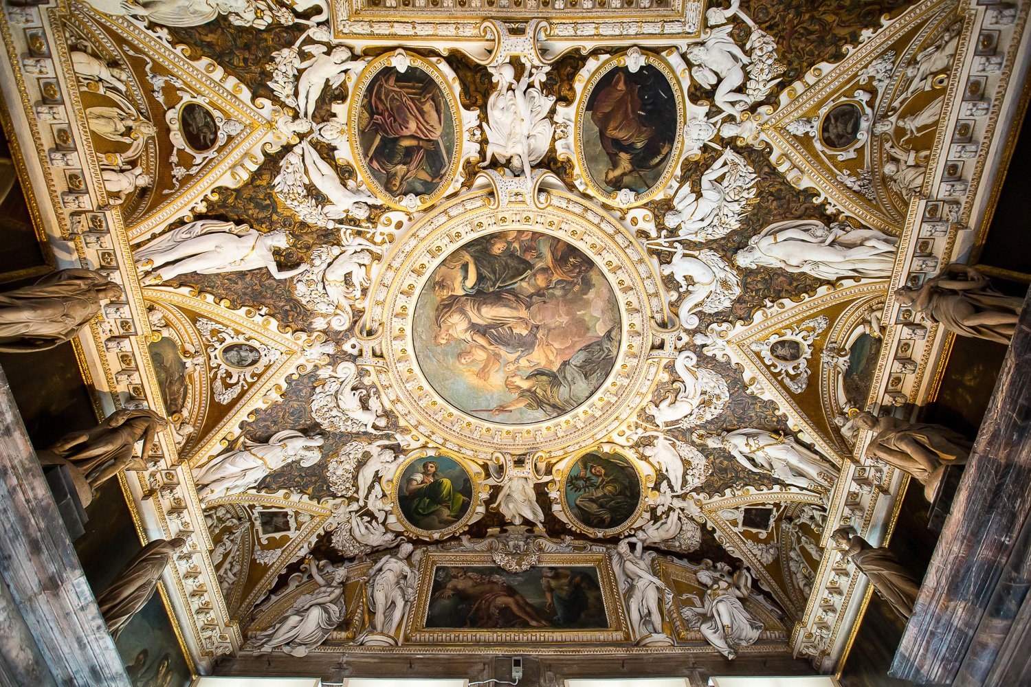 Doge's Palace Reserved Access & St. Mark's Museum Pass