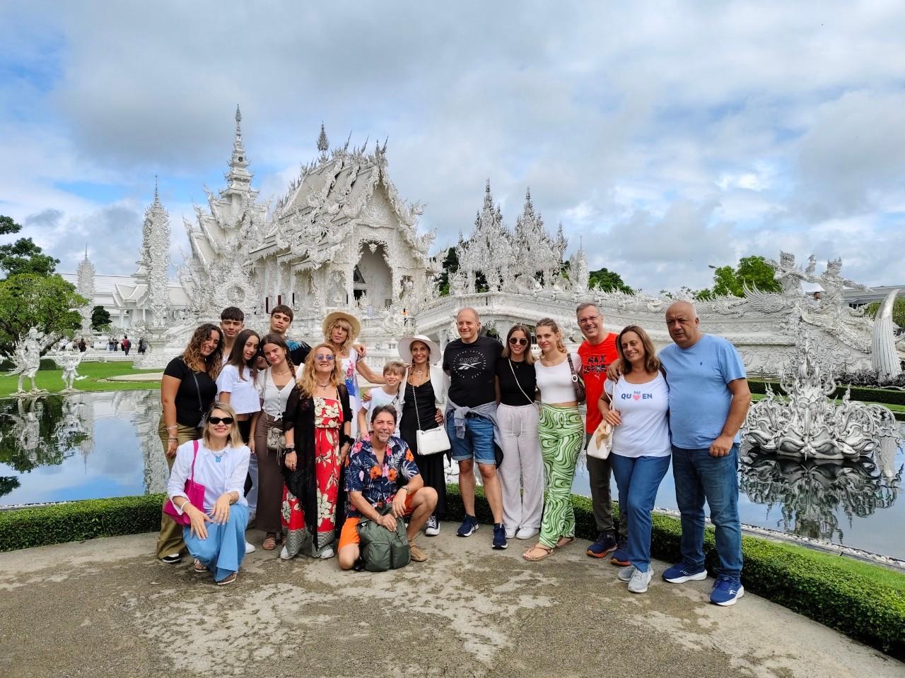 Chiang Rai Full-Day Highlights: Temples, Culture & Golden Triangle