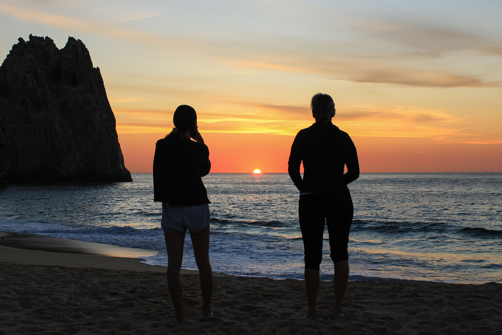 Los Cabos SUP to The Arch, Snorkel & Beach Walk with Transport