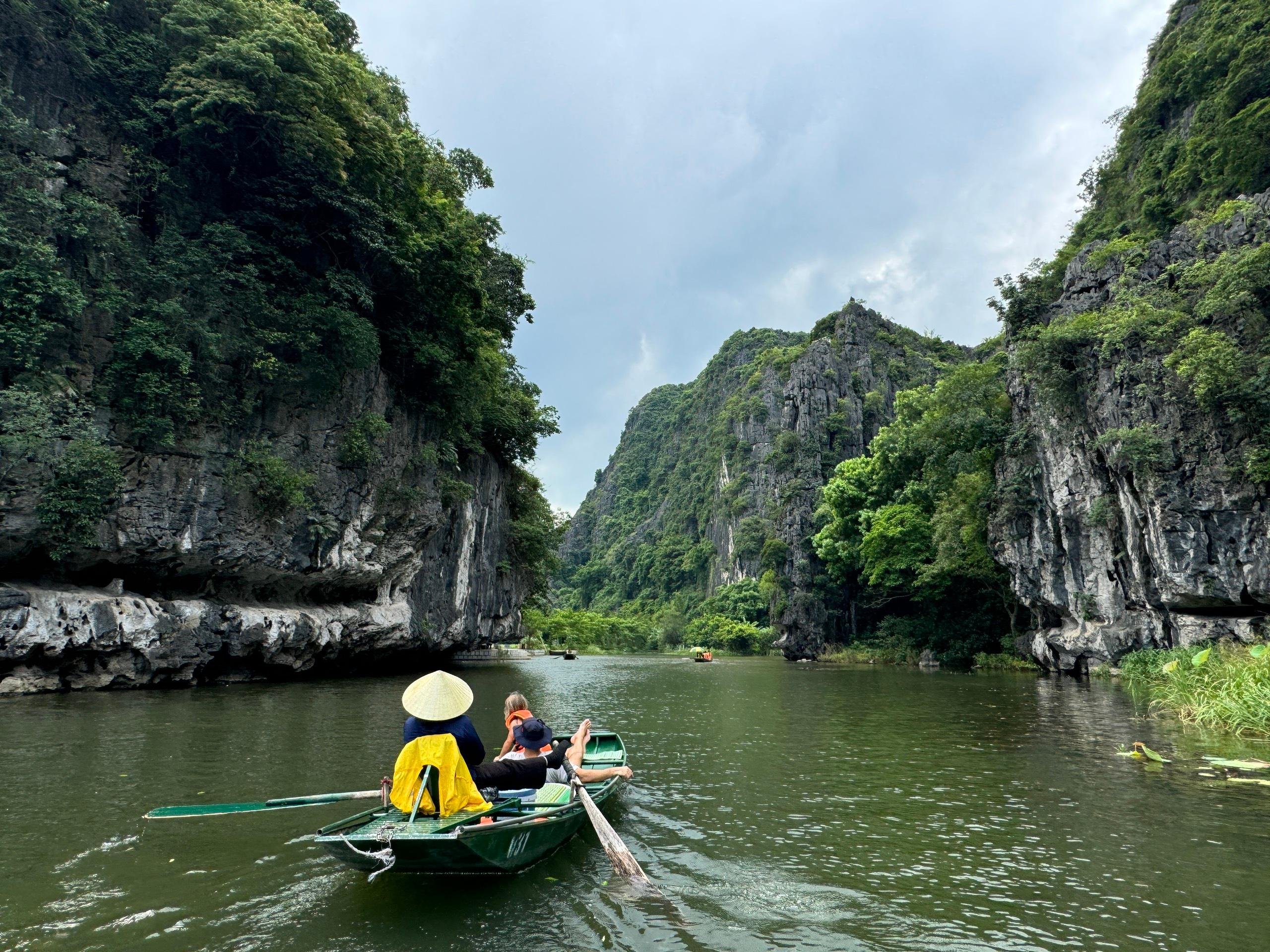 Hoa Lu & Tam Coc Private Full-Day Tour from Hanoi