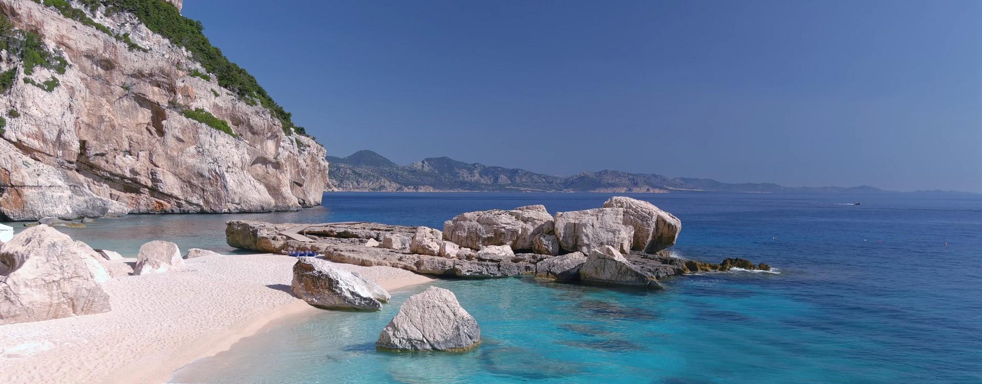 Cala Gonone:Cruise in the Gulf of Orosei with Cala Goloritzé - the Gulf of Orosei, Sardinia