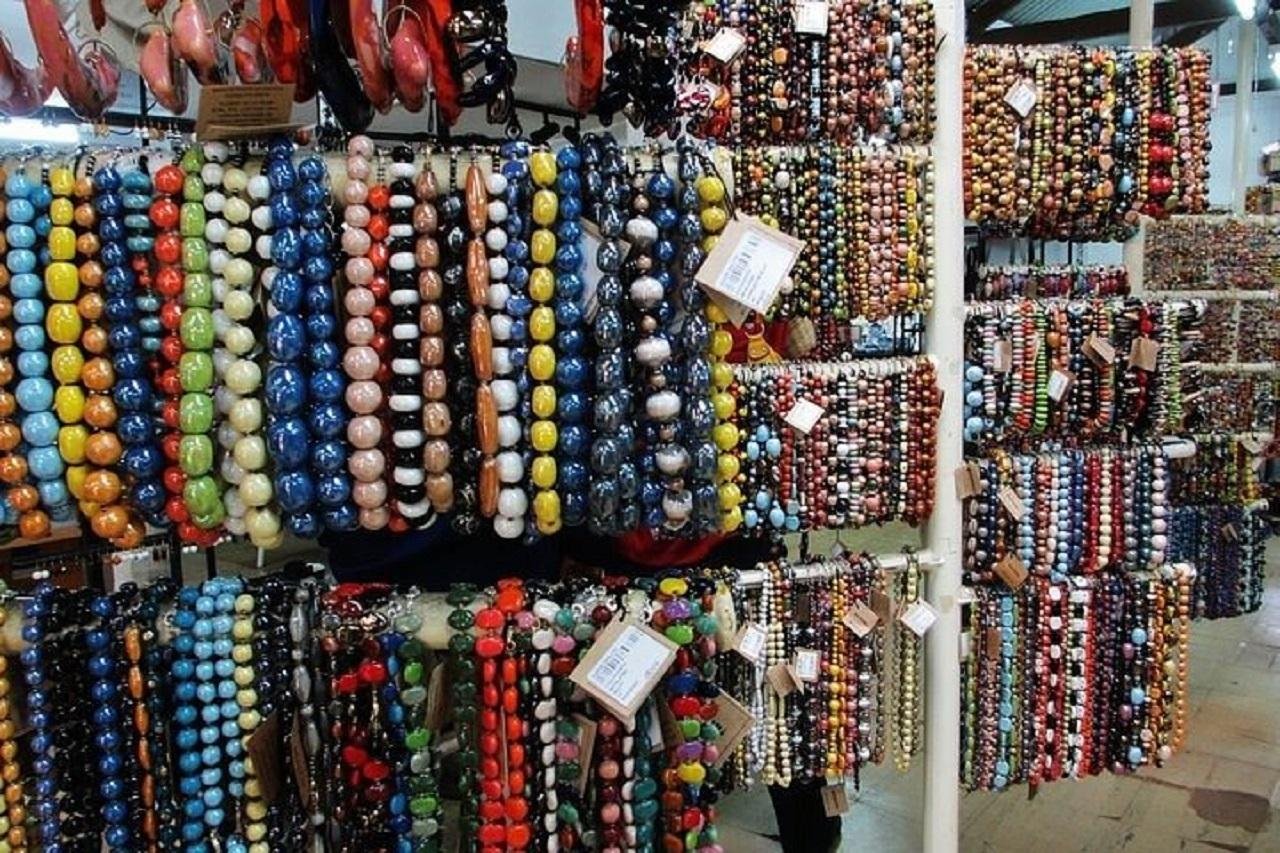 Nairobi Highlights: Karen Blixen Museum, Giraffe Center & Kobe Beads