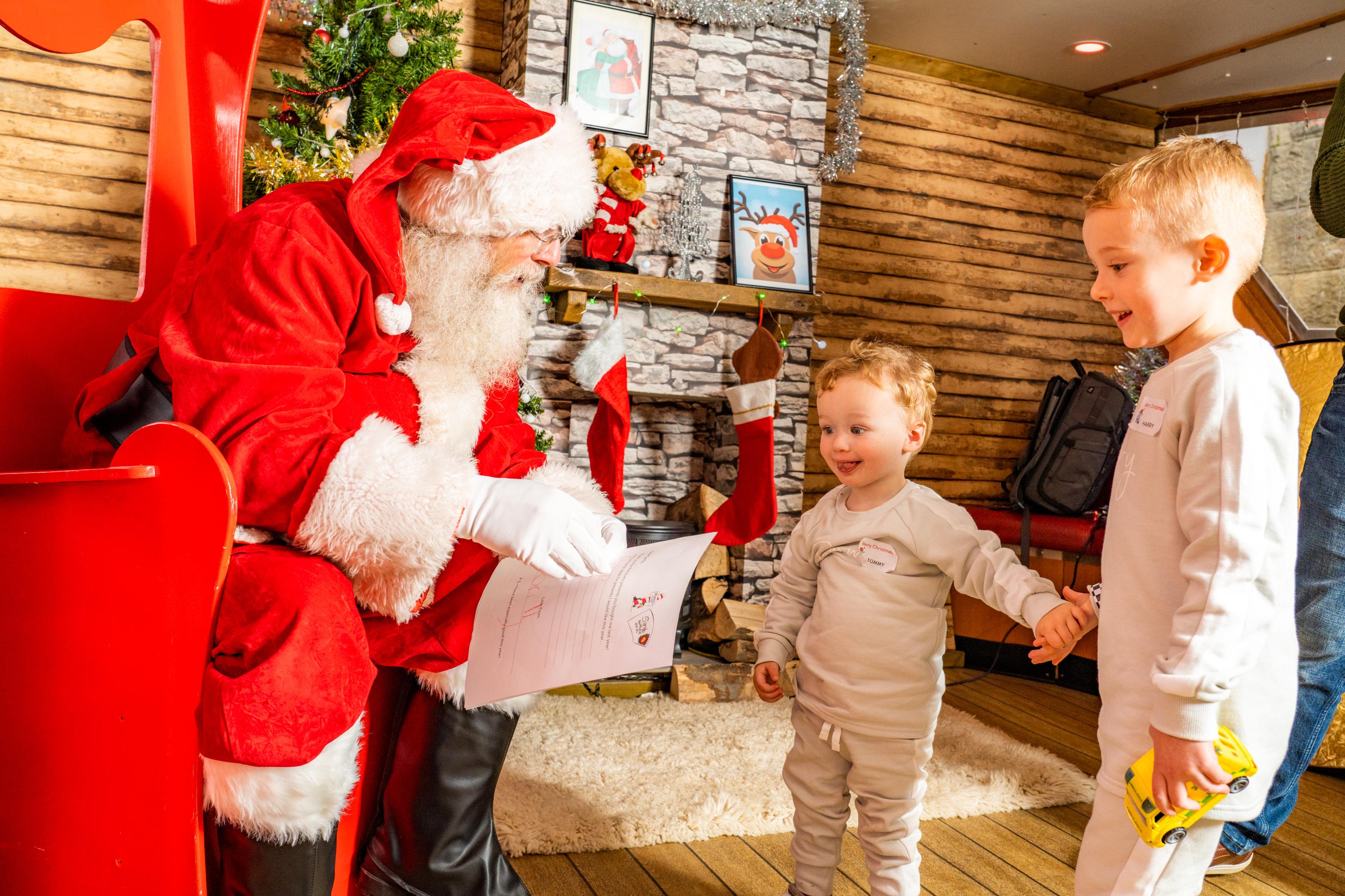 York Christmas River Cruise with Santa & Gift