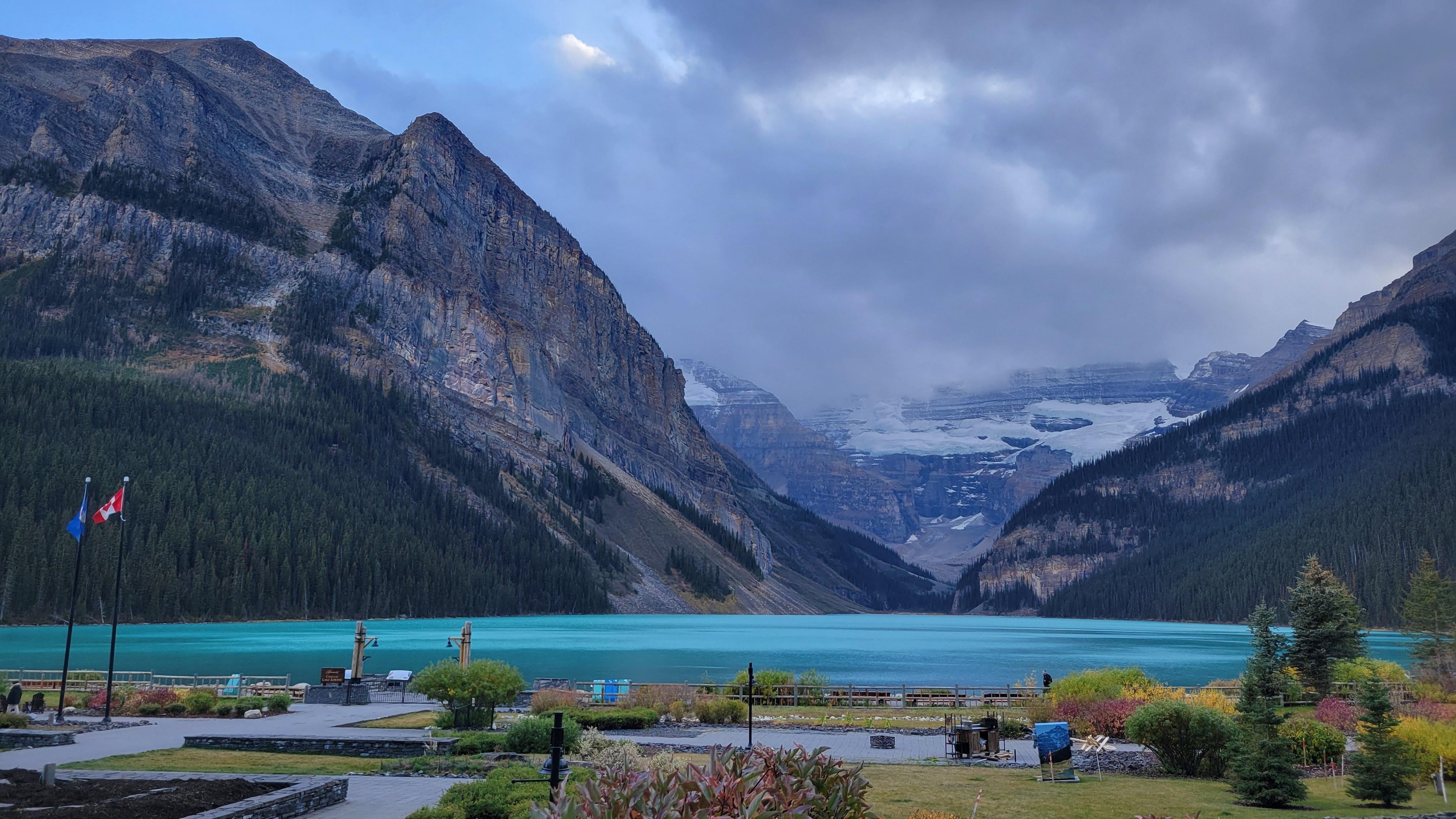 Calgary: Canmore, Banff, Lake Louise - Gondola Included