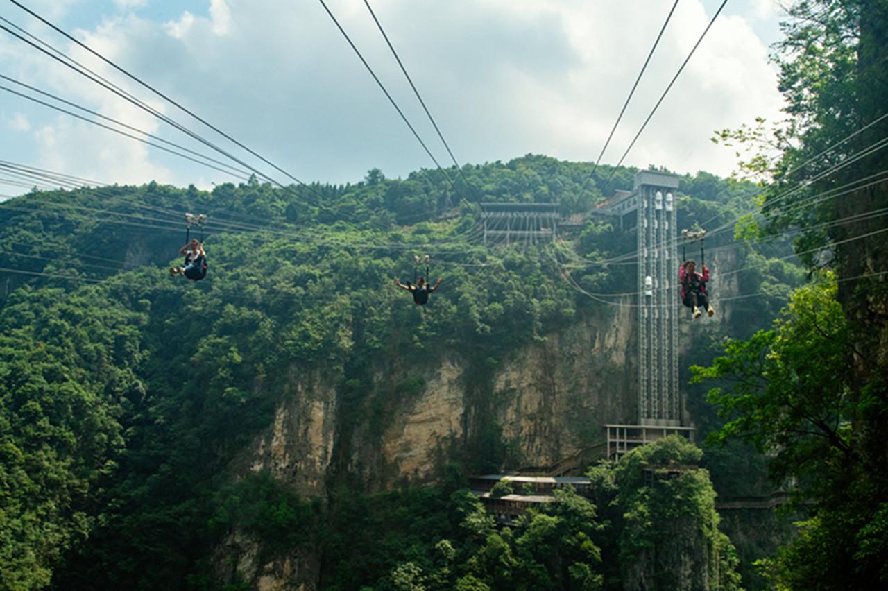 Private Tianmen Mountain, Skywalk & Glass Bridge Day Tour