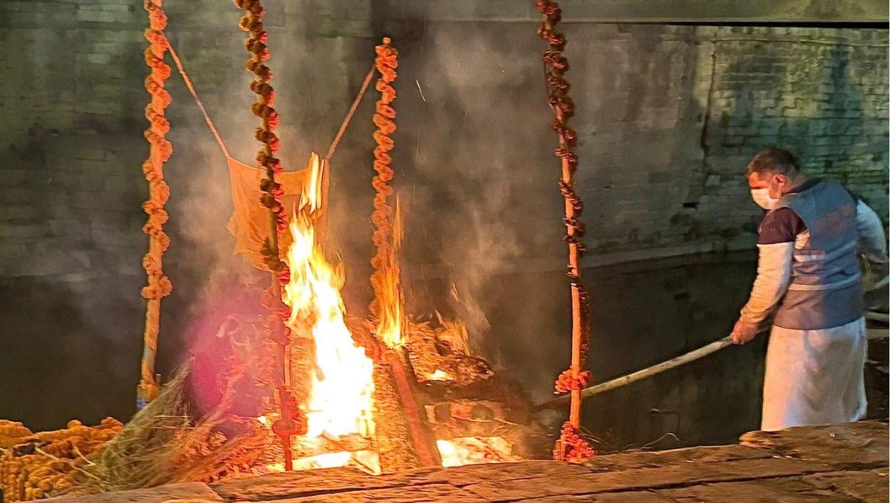 Kathmandu Pashupatinath Twilight Walk & Sacred Arati Ceremony