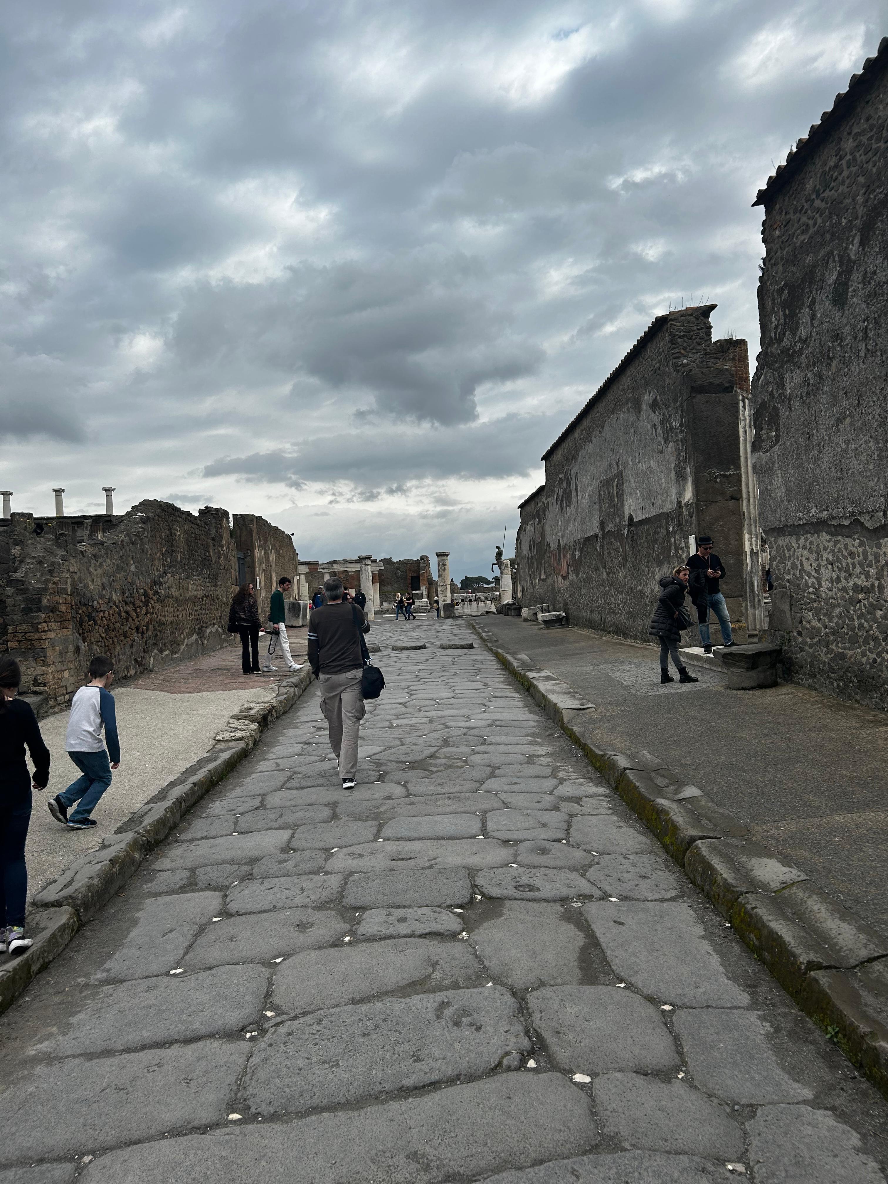 Pompeii Private Walking Tour with Skip-the-Line Access