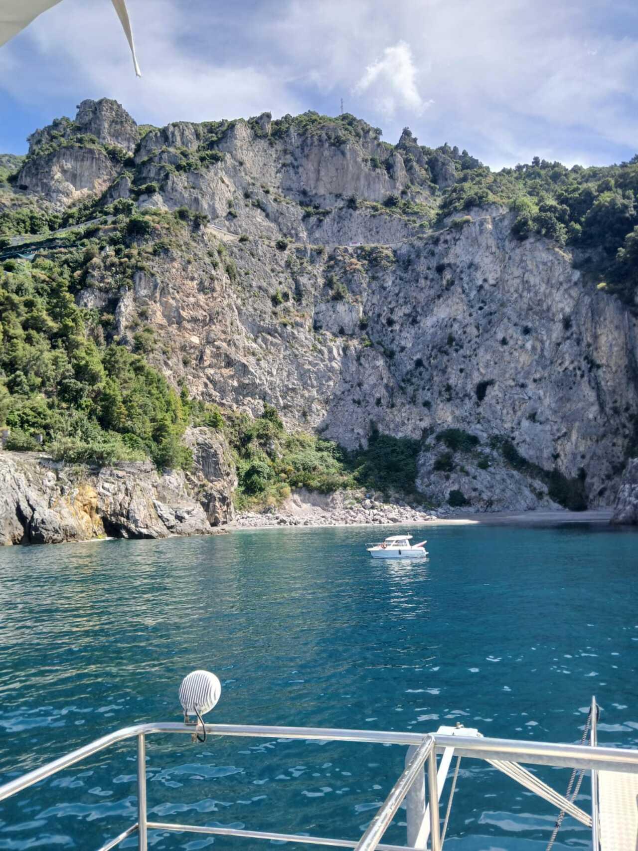 Amalfi Coast Boat Cruise from Salerno – Lunch, Aperitif & Swim Stops