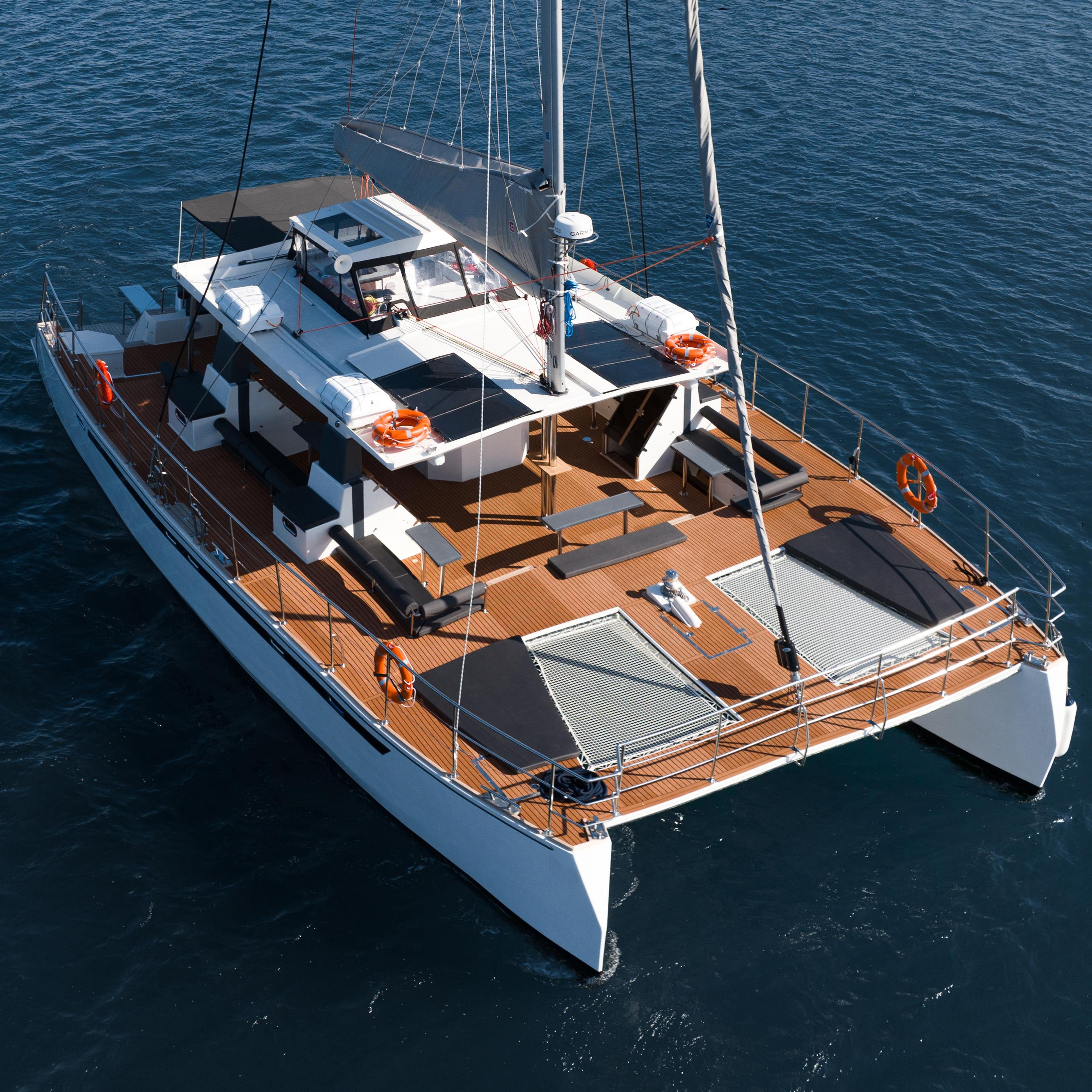Santorini Caldera Catamaran Cruise with BBQ & Open Bar