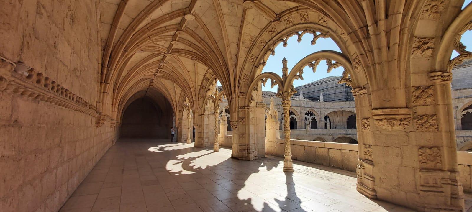 Belém: Jerónimos Monastery Tickets & Guided Tour