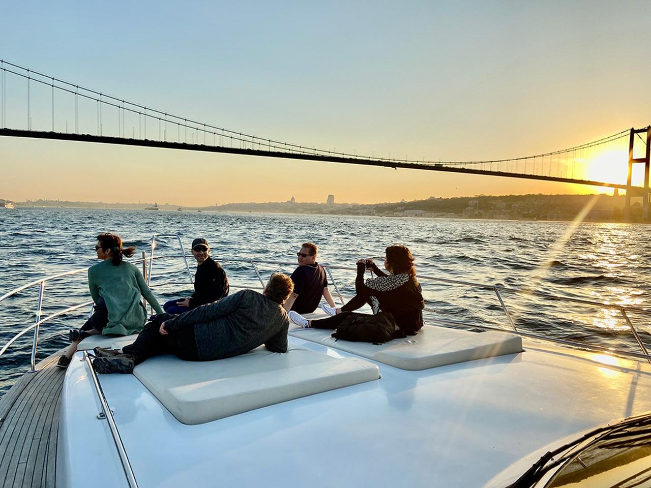 Istanbul Bosphorus Sunset Cruise on a Luxury Yacht with Refreshments