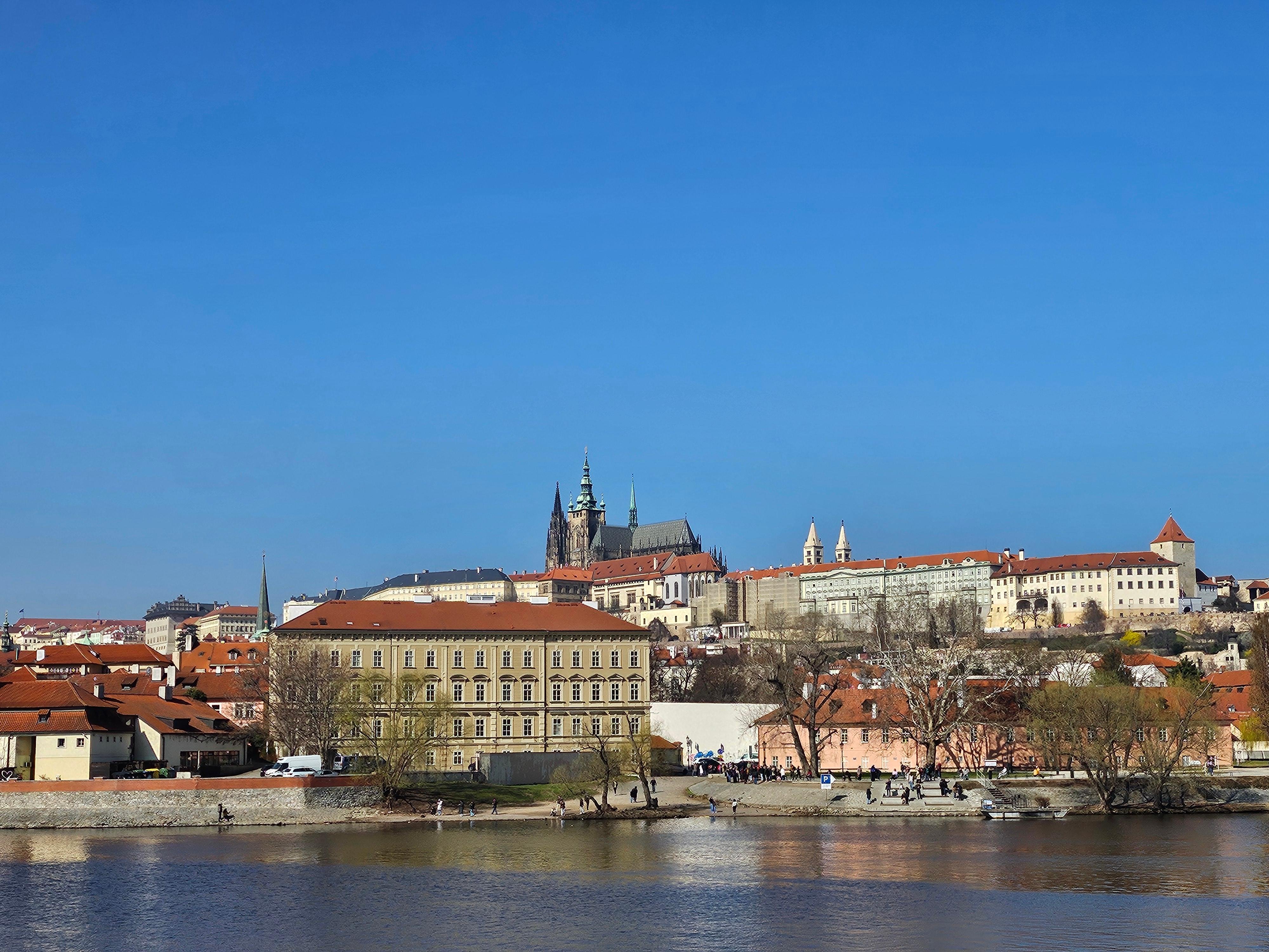 Prague Old Town Morning Walking Tour with Astronomical Clock Show