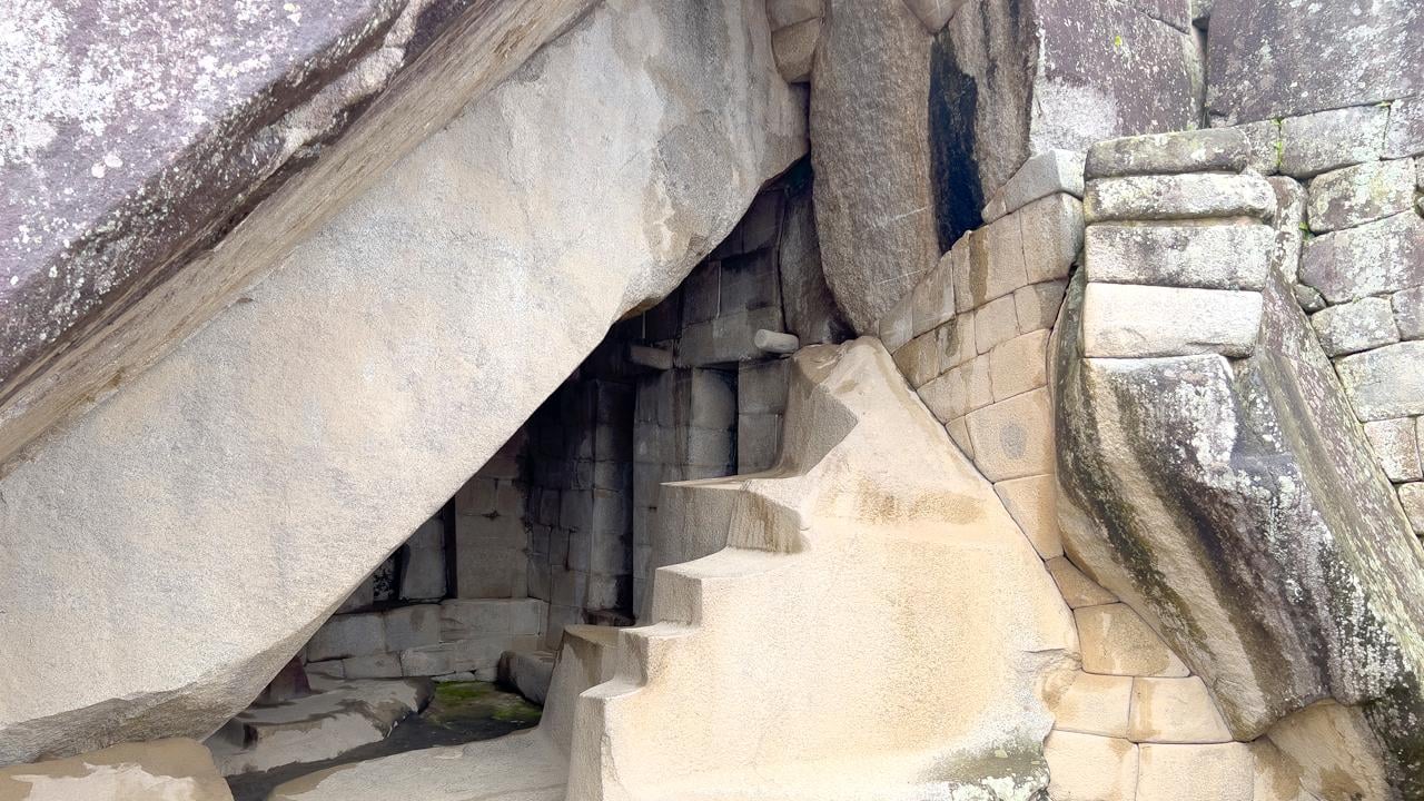 2-Day Machu Picchu Adventure with Train & Guided Tour