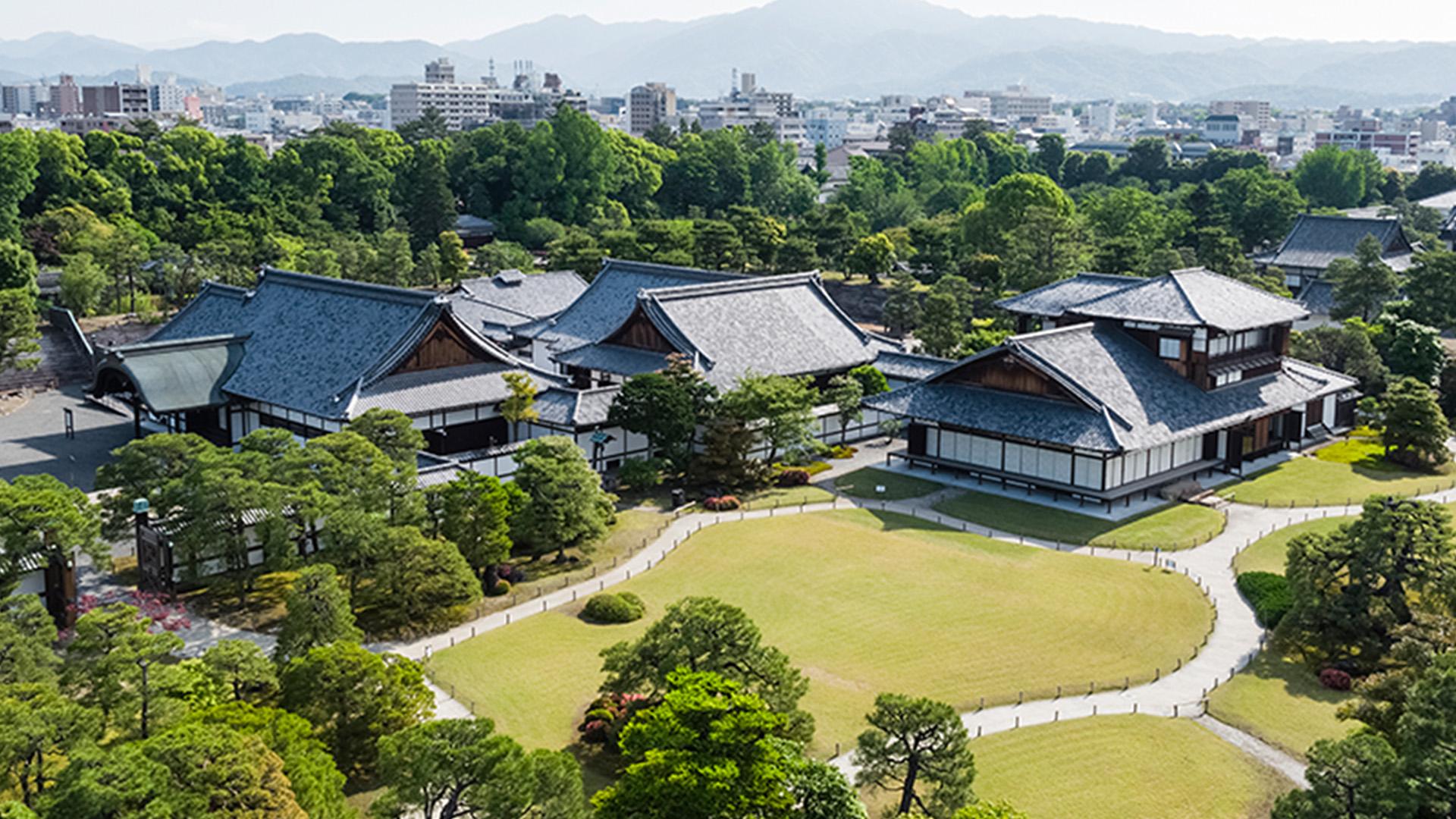 Kyoto Nijo Castle: UNESCO World Heritage Small-Group Guided Tour