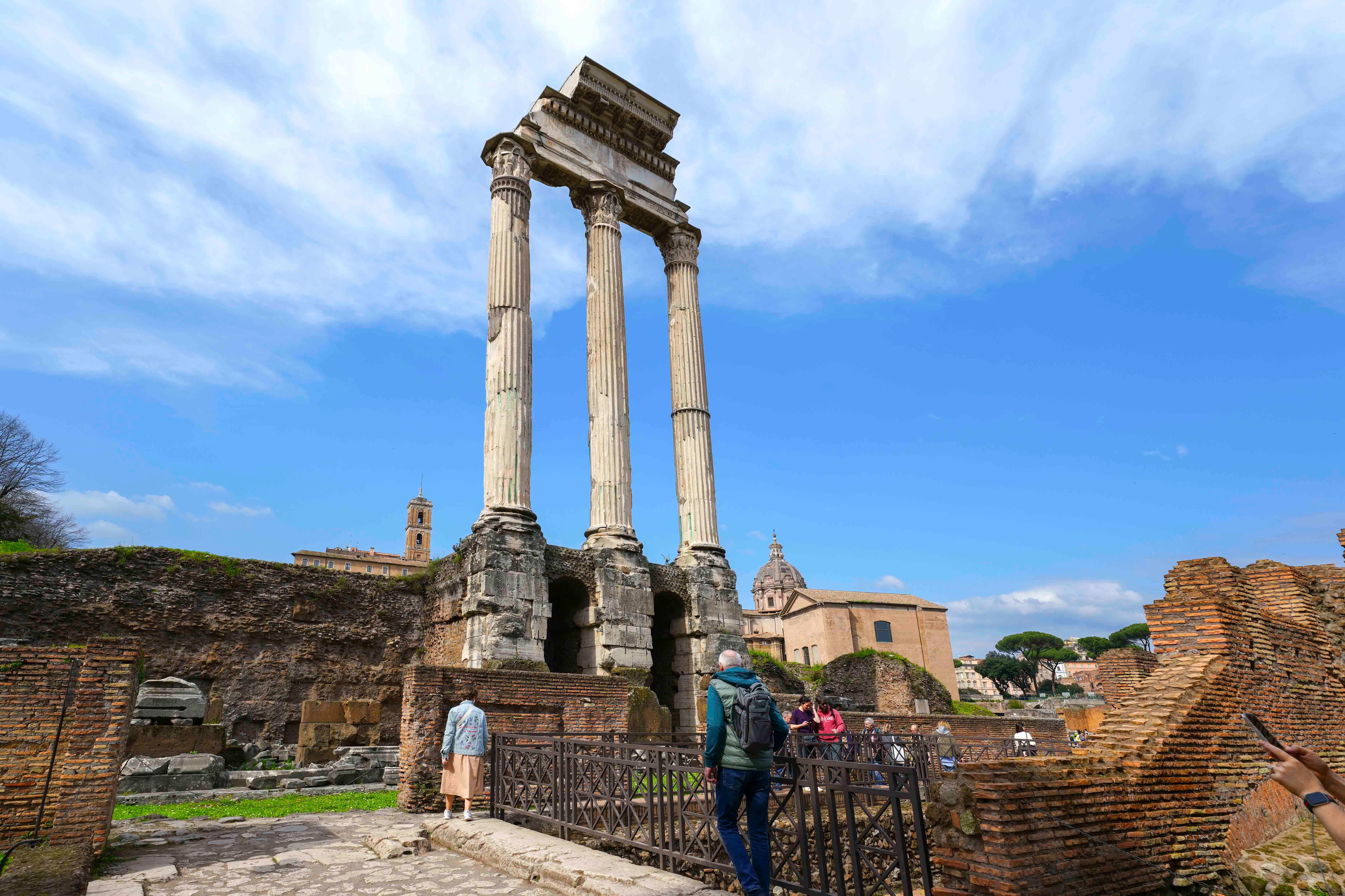 Rome Colosseum Arena, Roman Forum & Palatine Hill VIP Tour