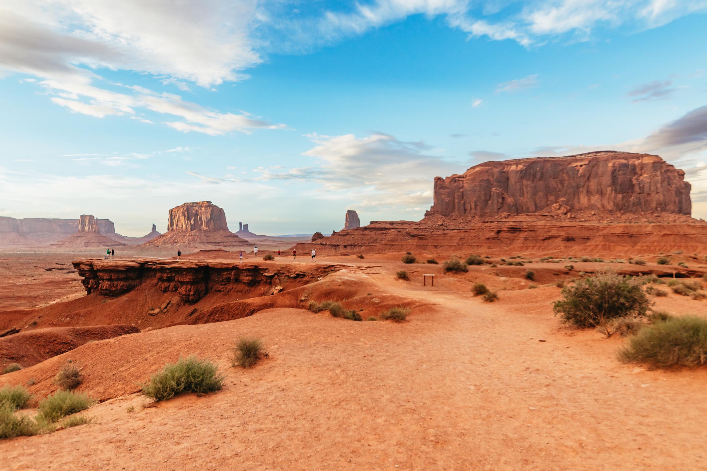Navajo-Led Monument Valley Sunset Expedition